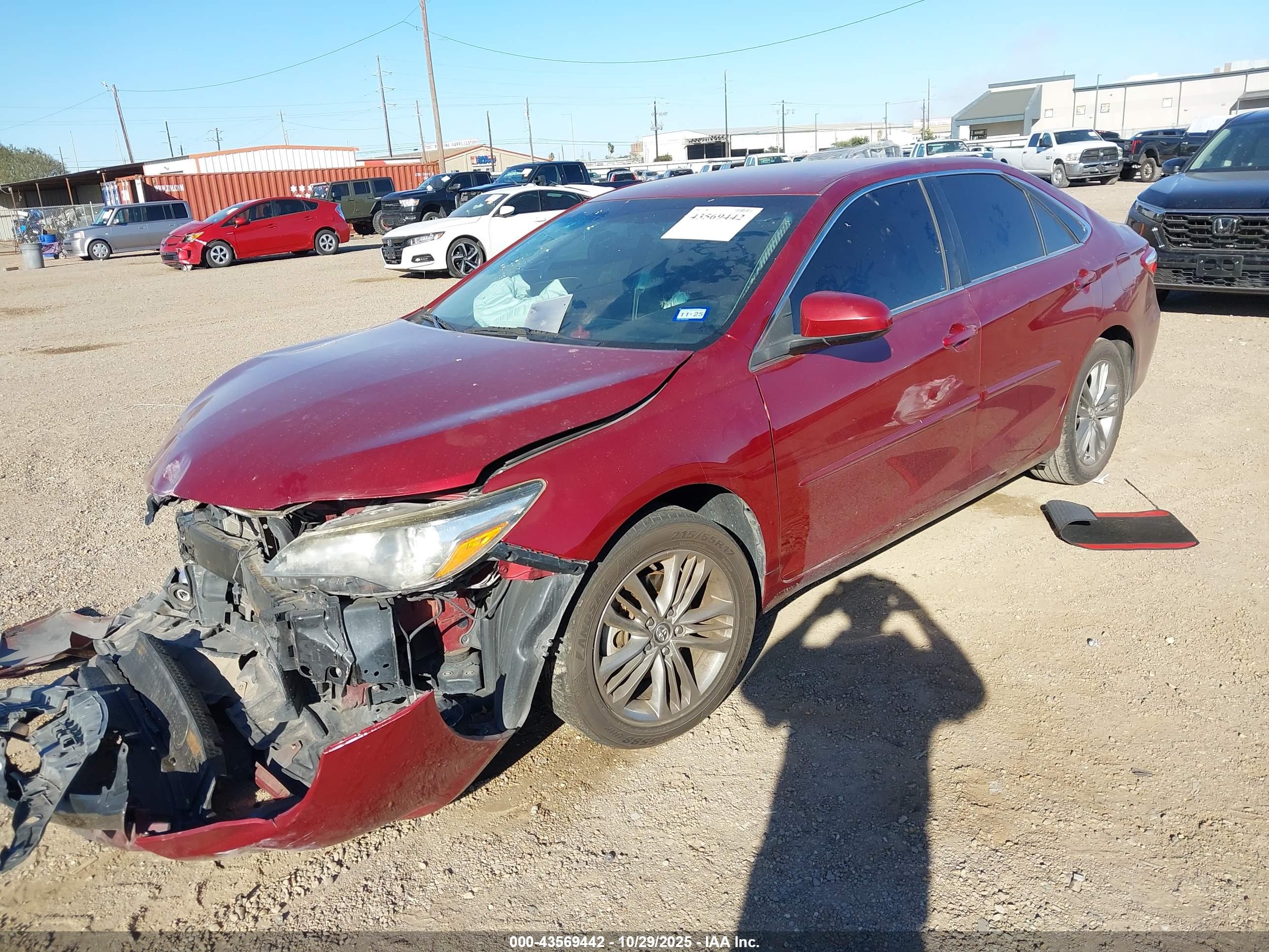 TOYOTA CAMRY image 2