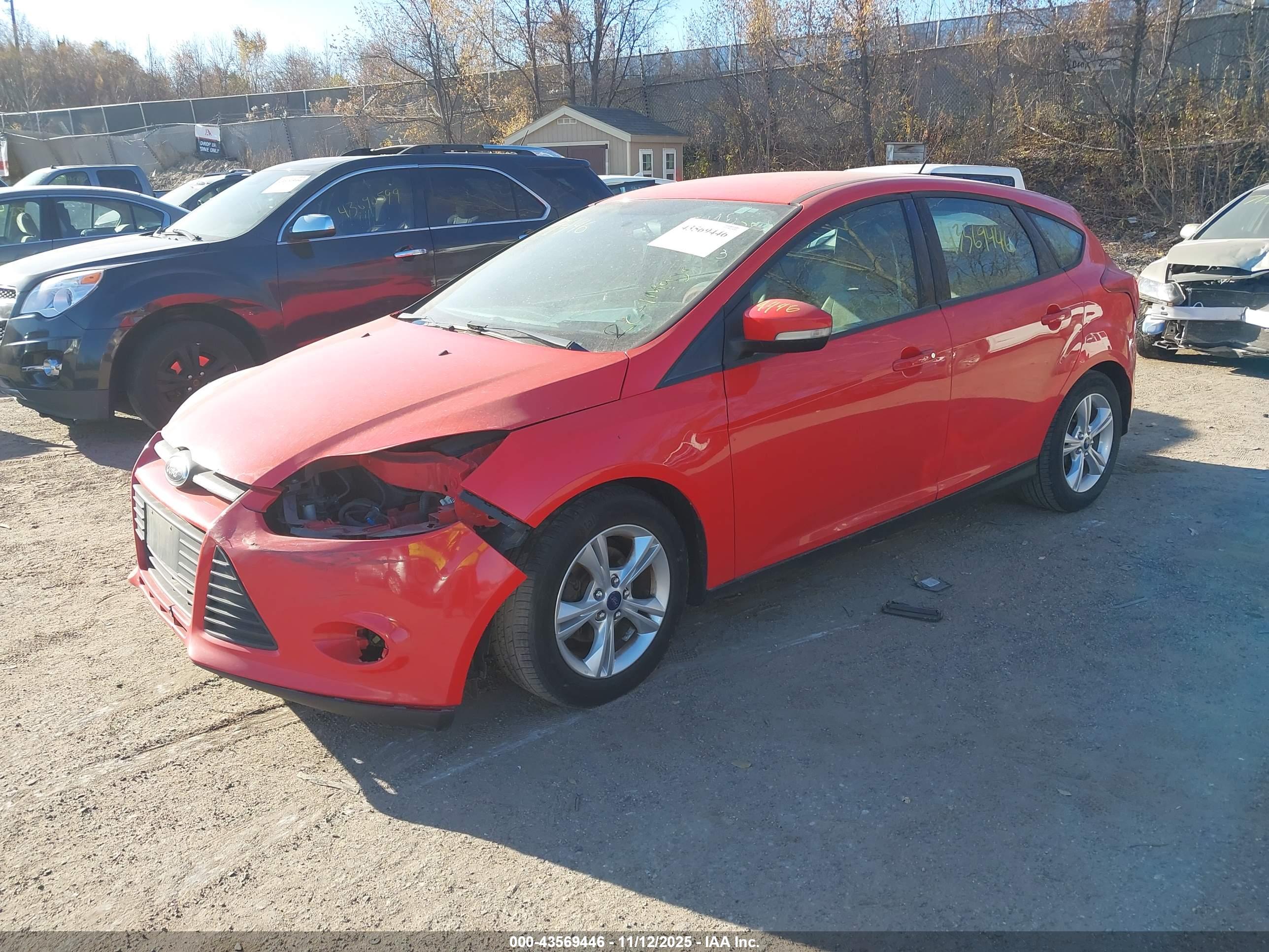 FORD FOCUS image 2