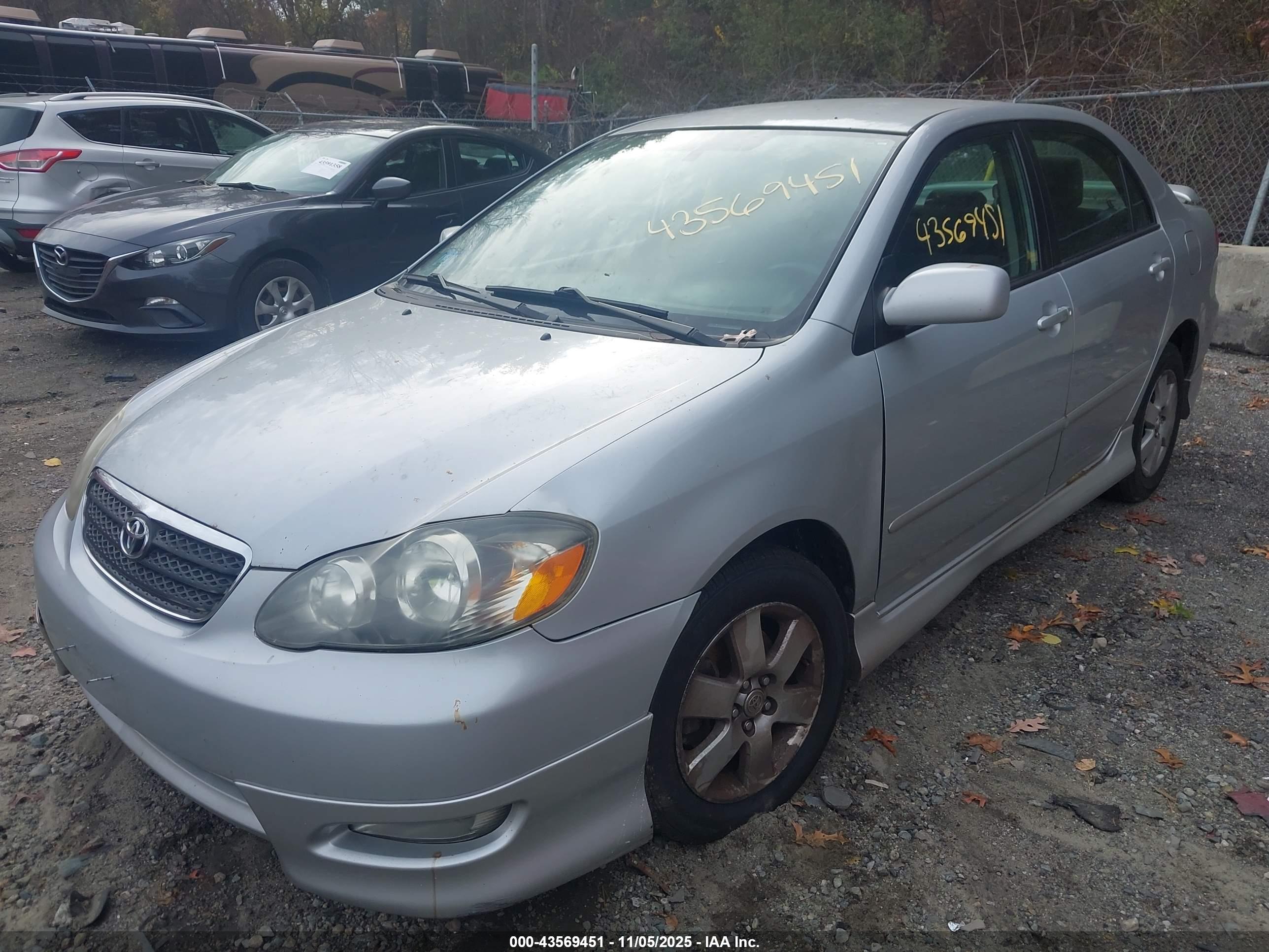 TOYOTA COROLLA image 2