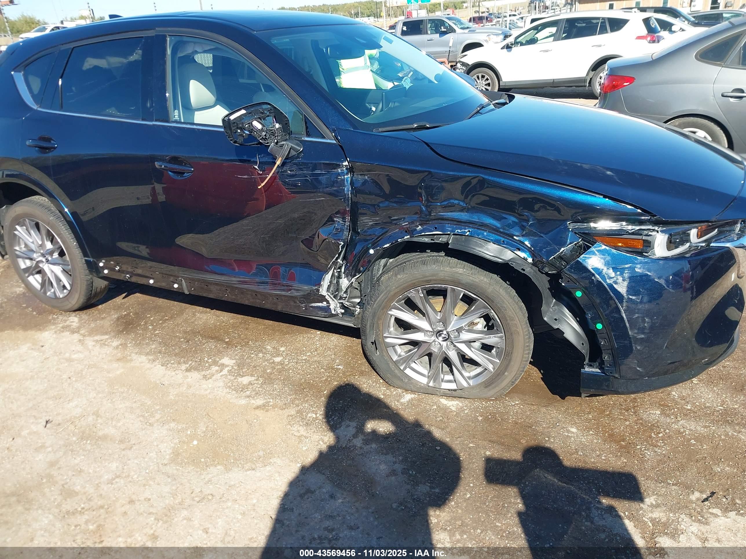 MAZDA CX-5 image 6