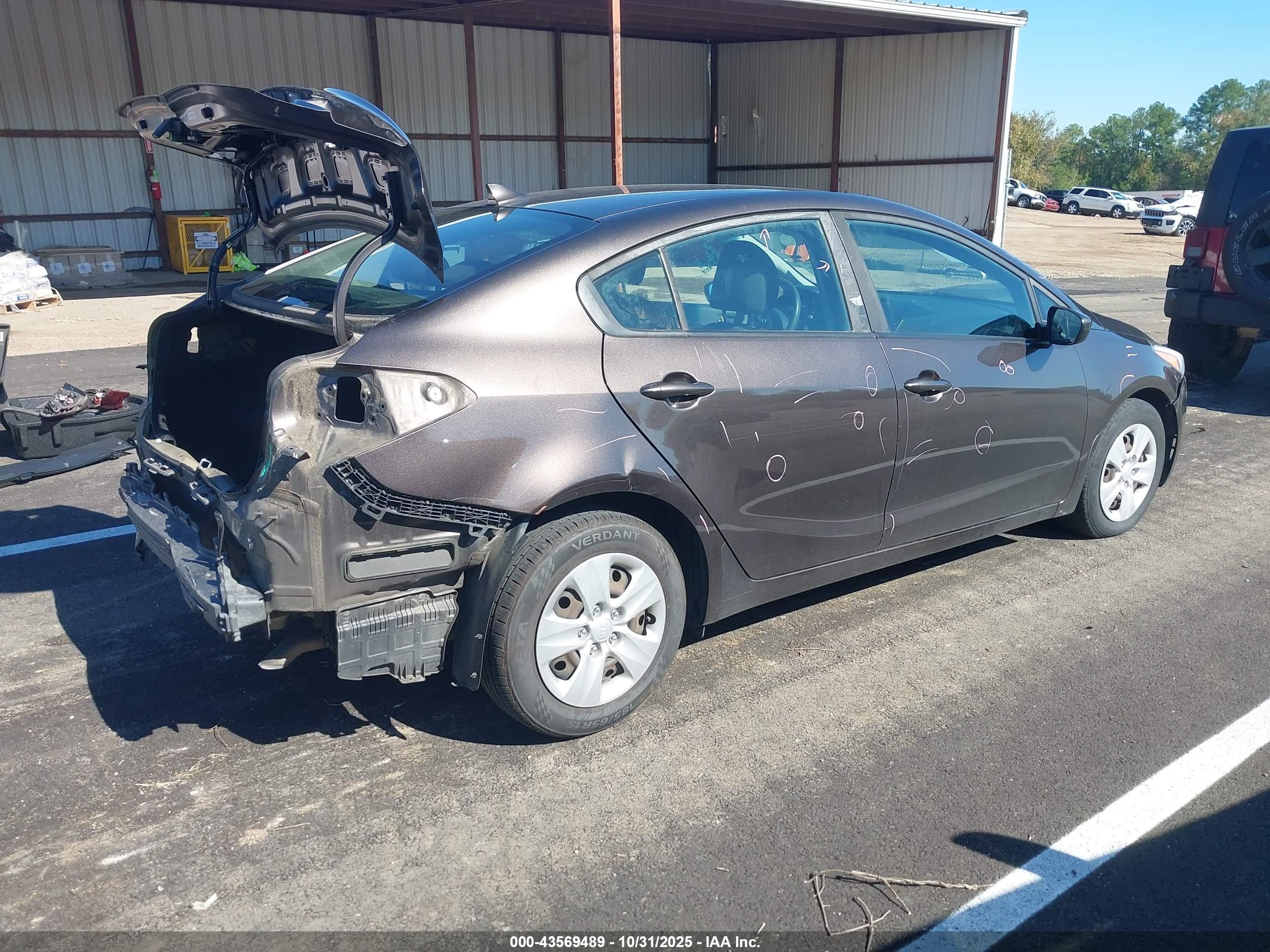 KIA FORTE image 4