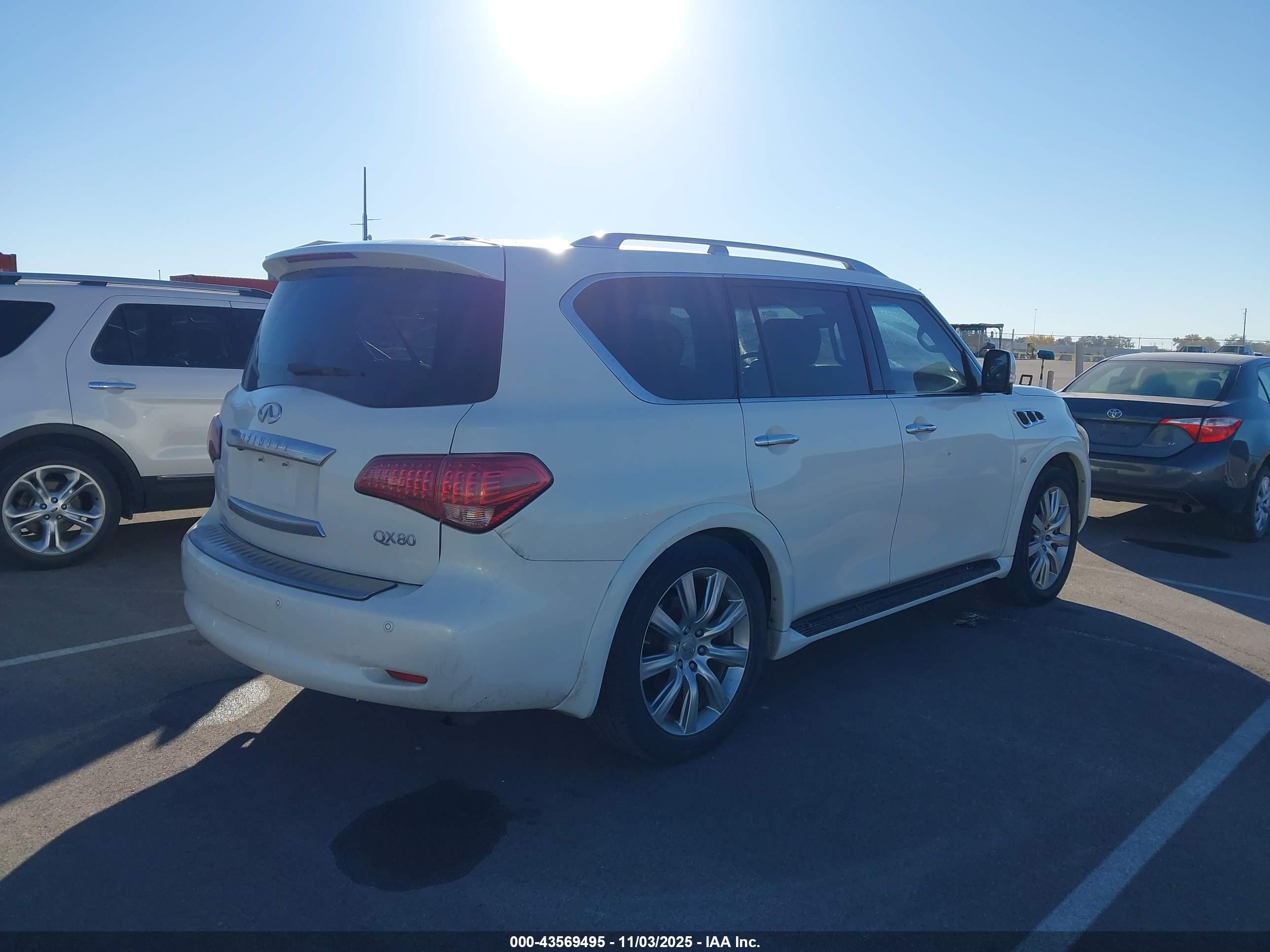 INFINITI QX80 image 4