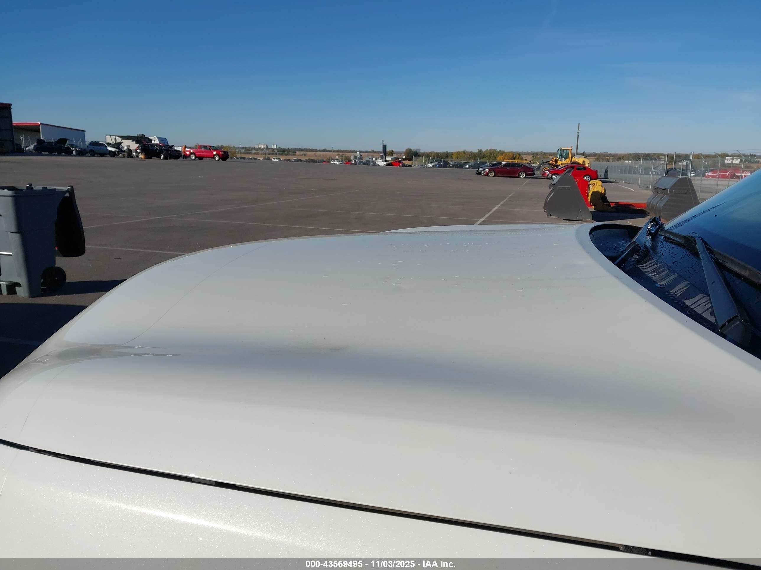 INFINITI QX80 image 6
