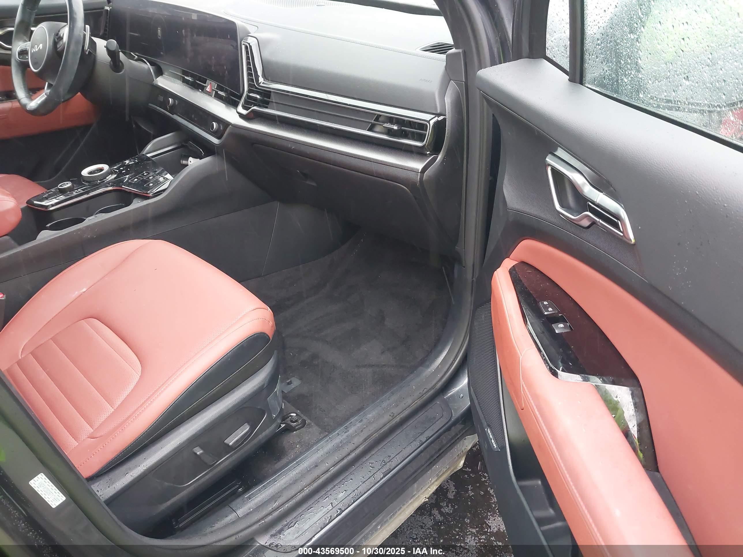 KIA SPORTAGE image 5