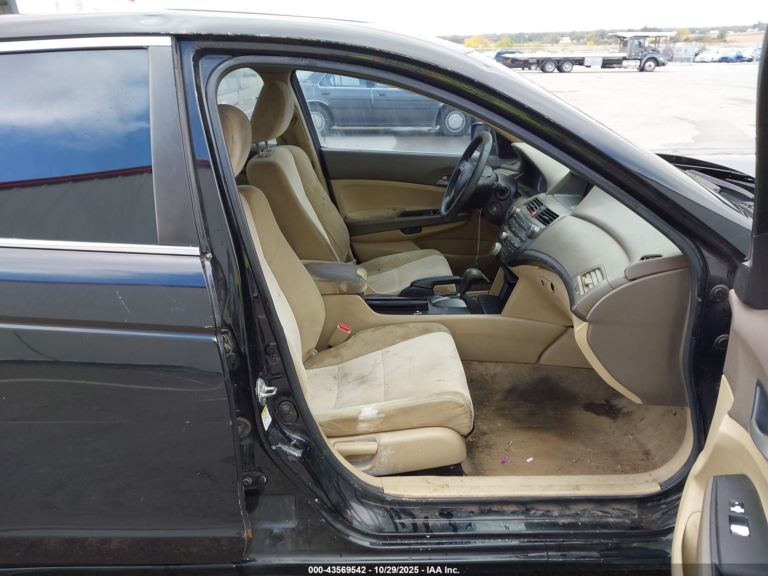 HONDA ACCORD image 5
