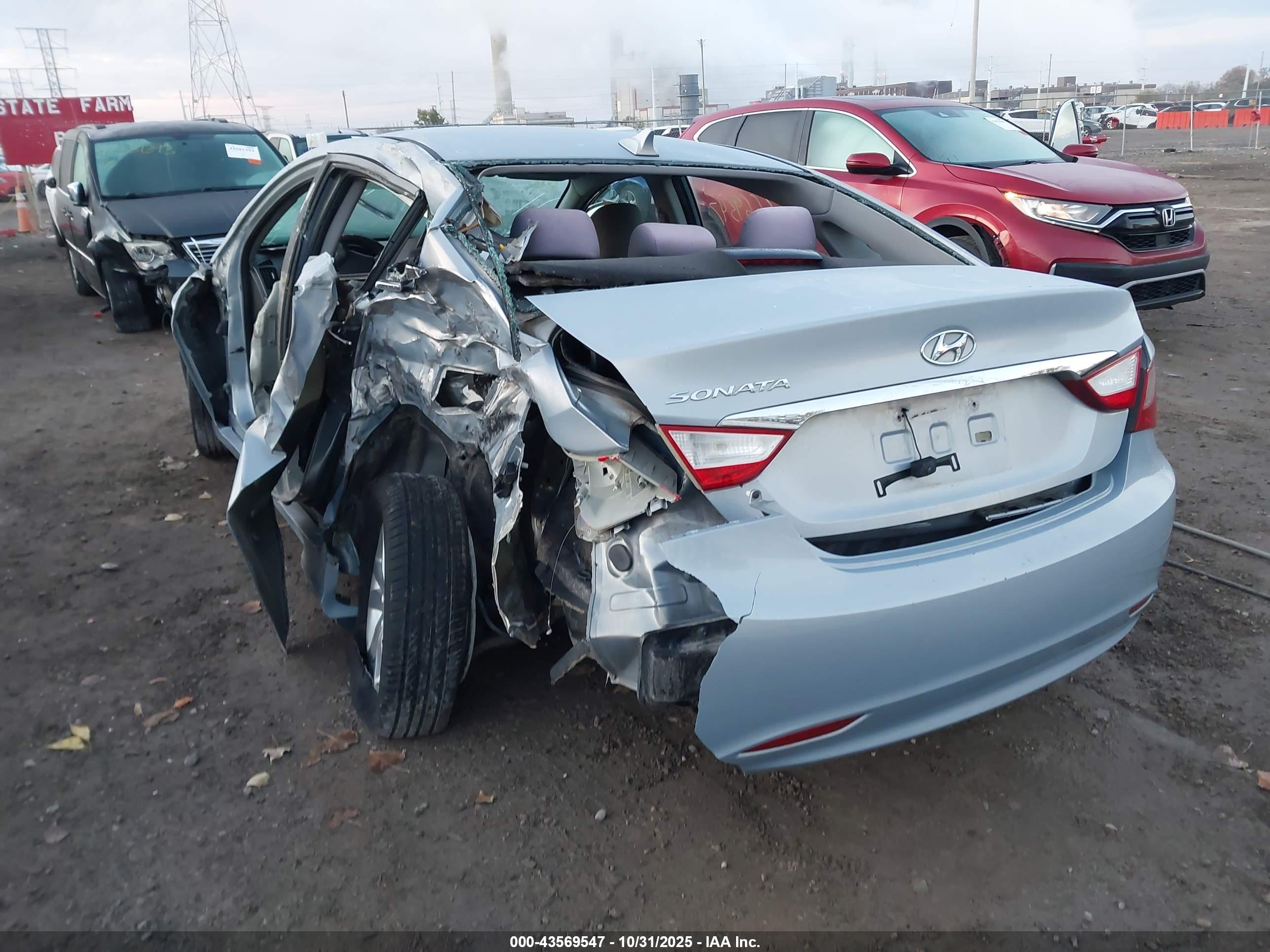 HYUNDAI SONATA image 3