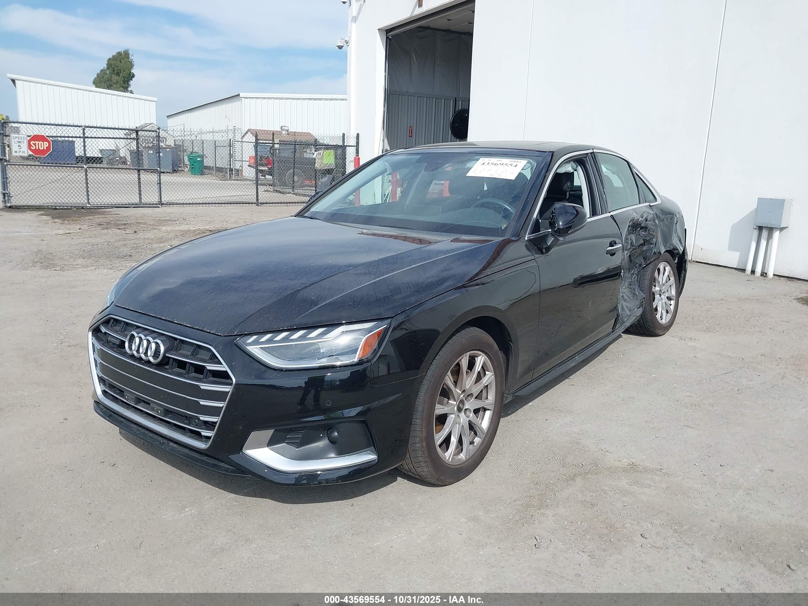 AUDI A4 image 2