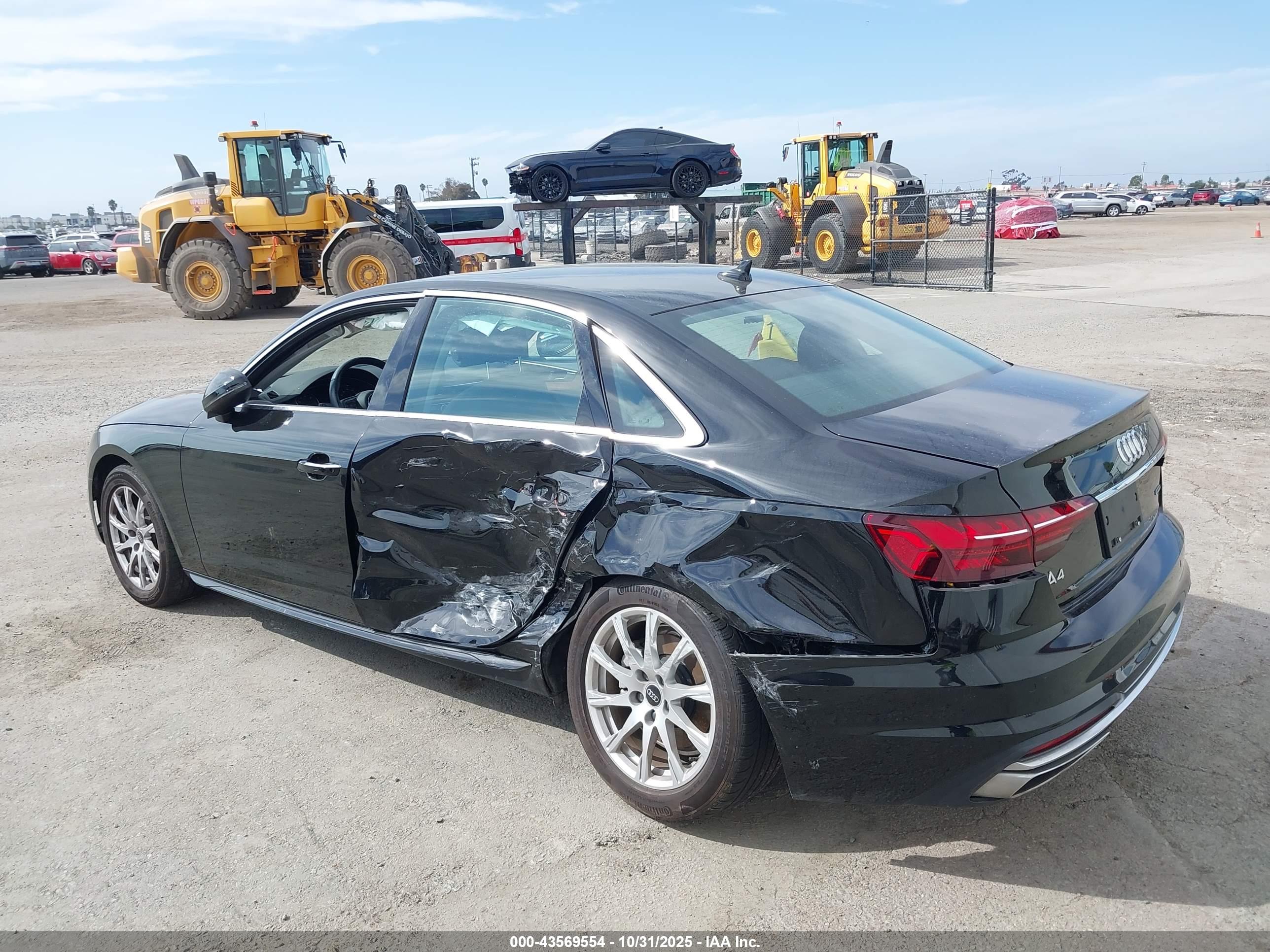 AUDI A4 image 6