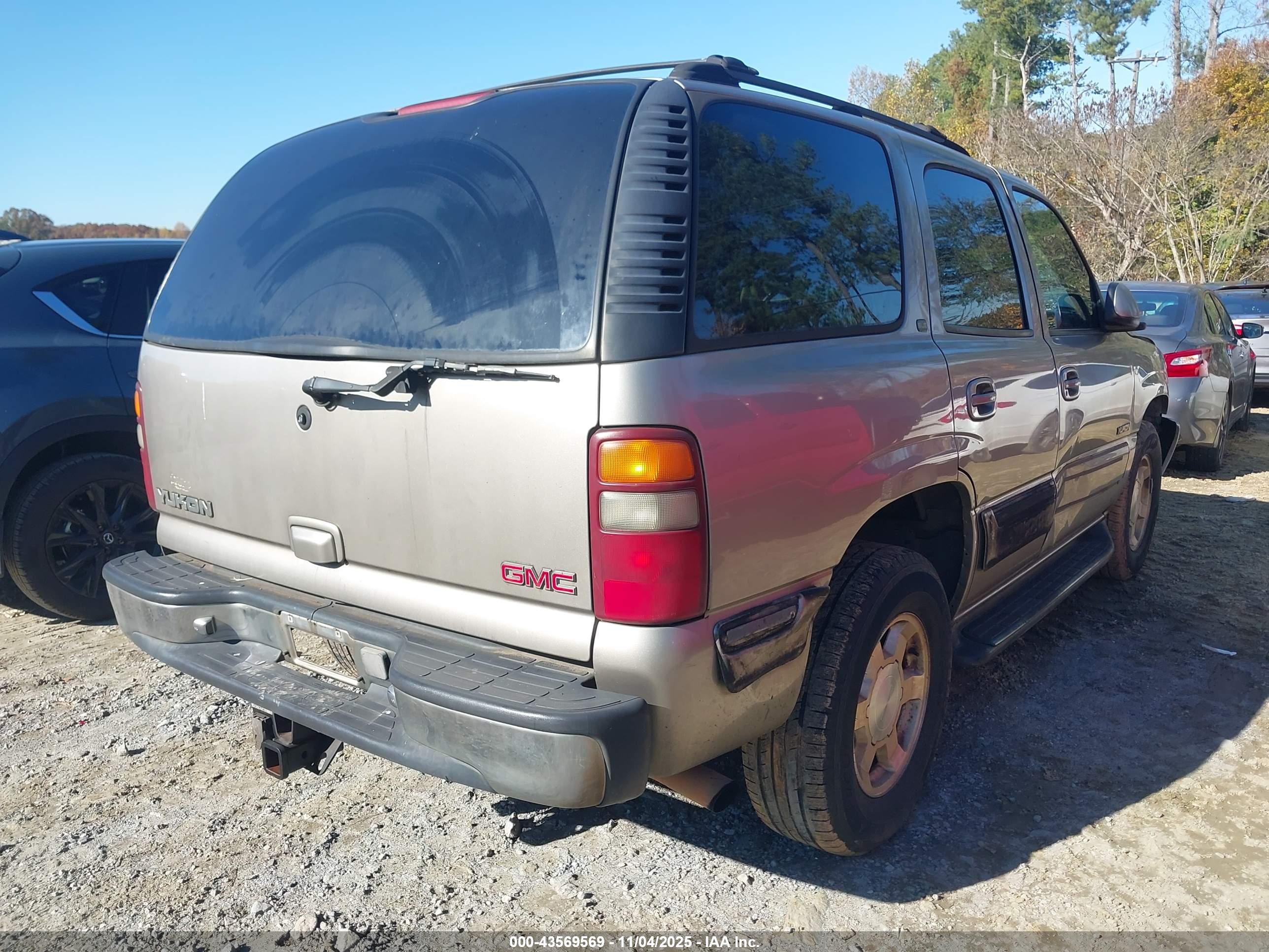 GMC YUKON image 4