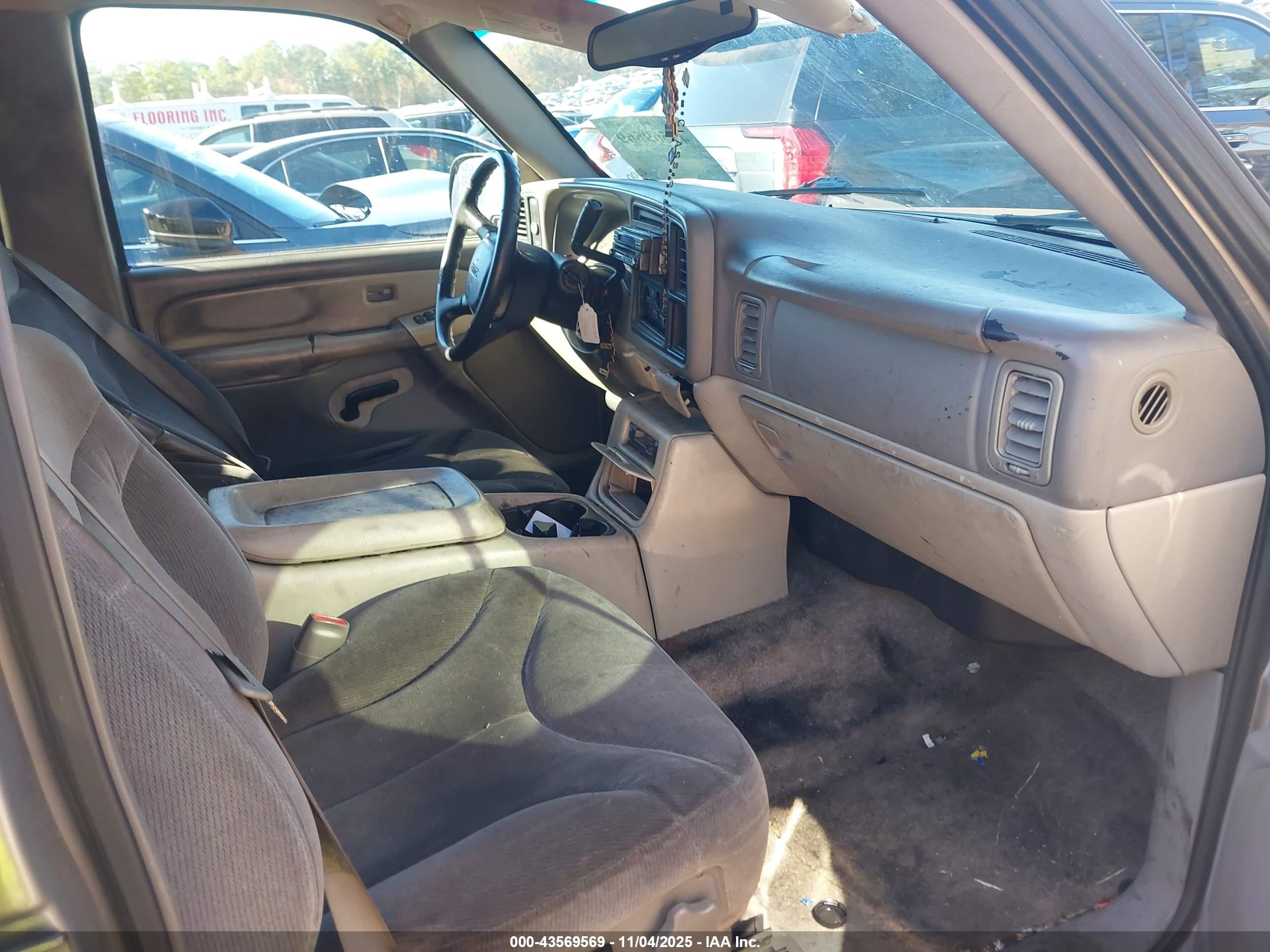 GMC YUKON image 5