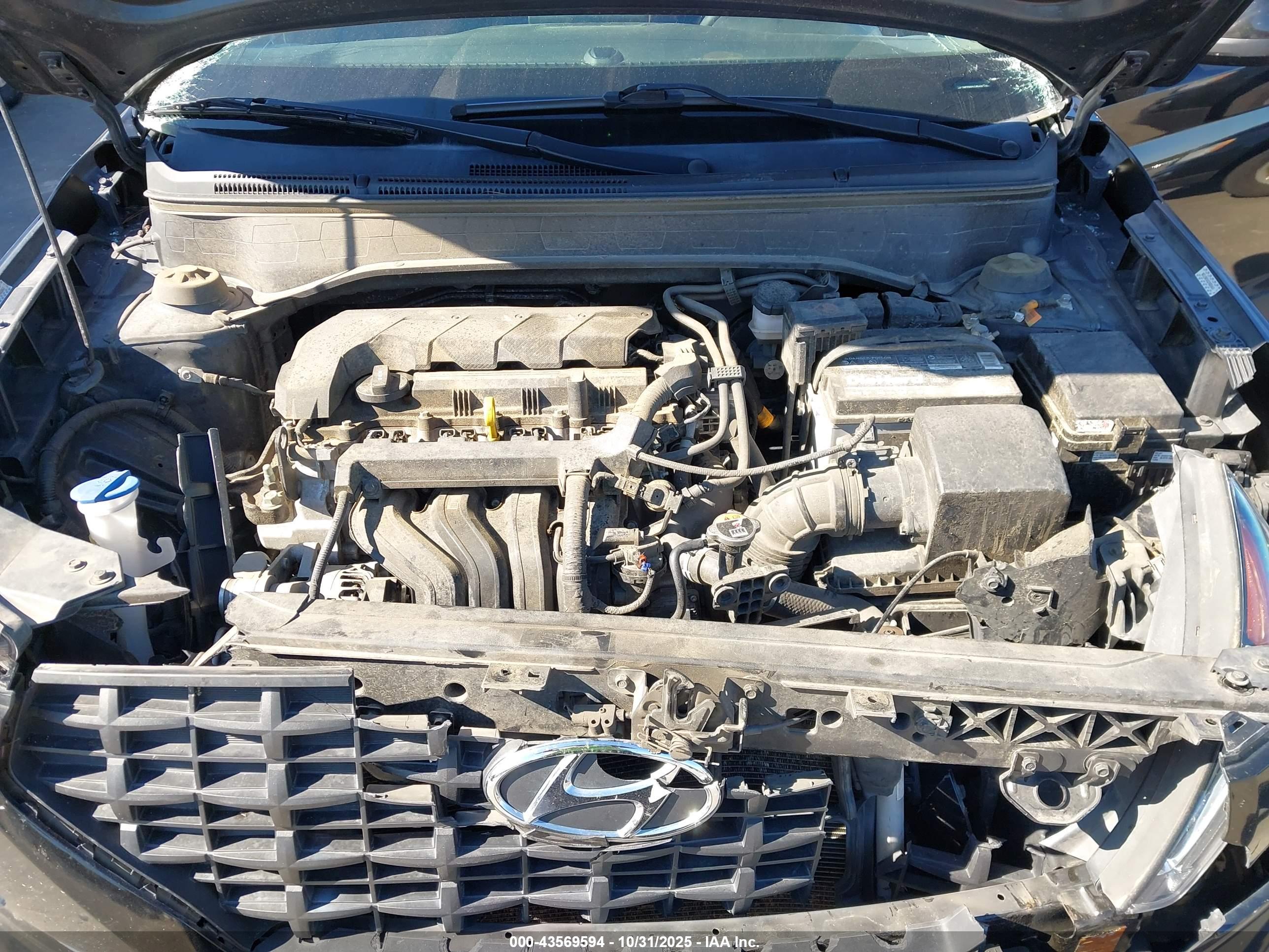 HYUNDAI VENUE image 10