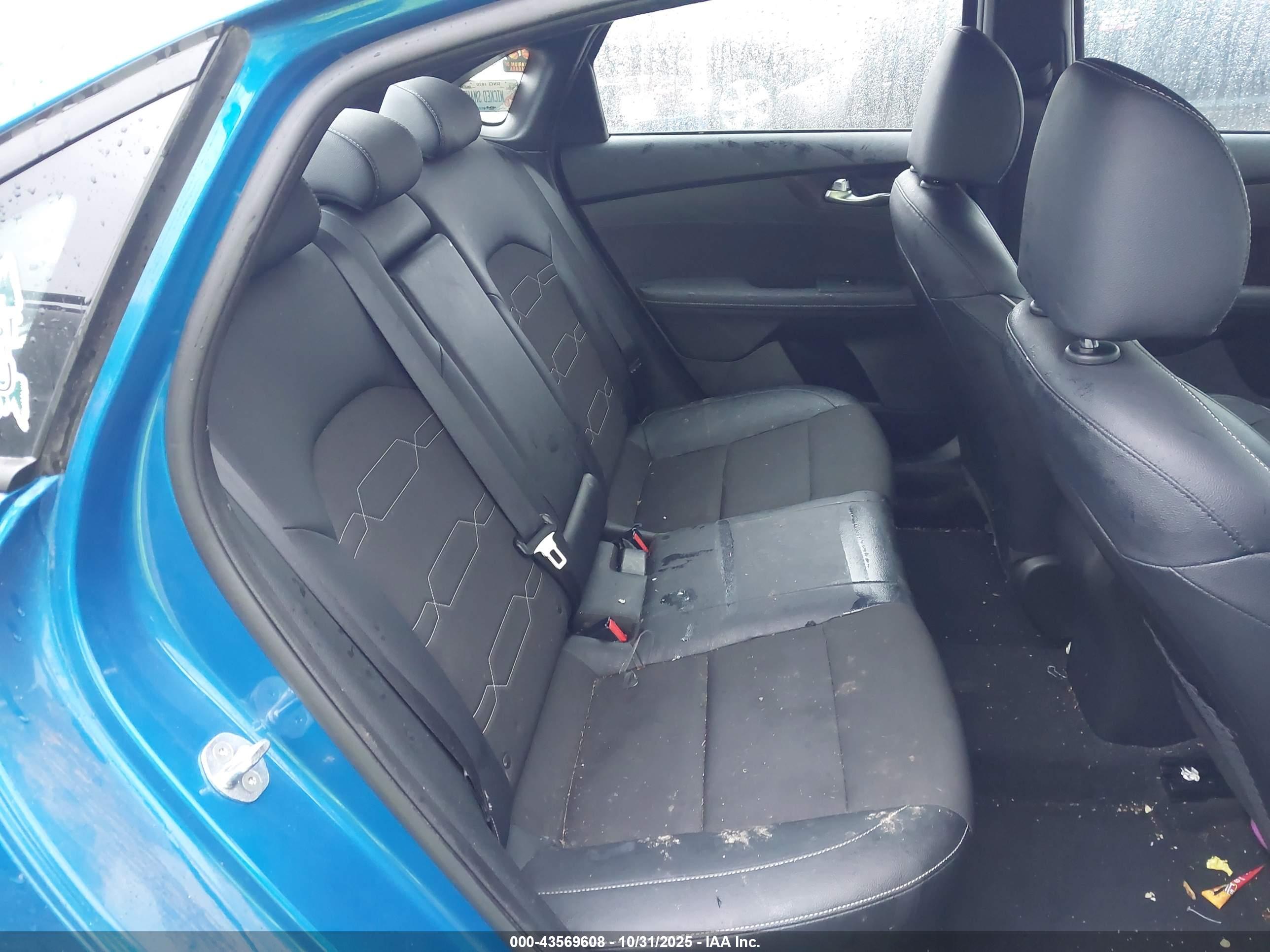 KIA FORTE image 8