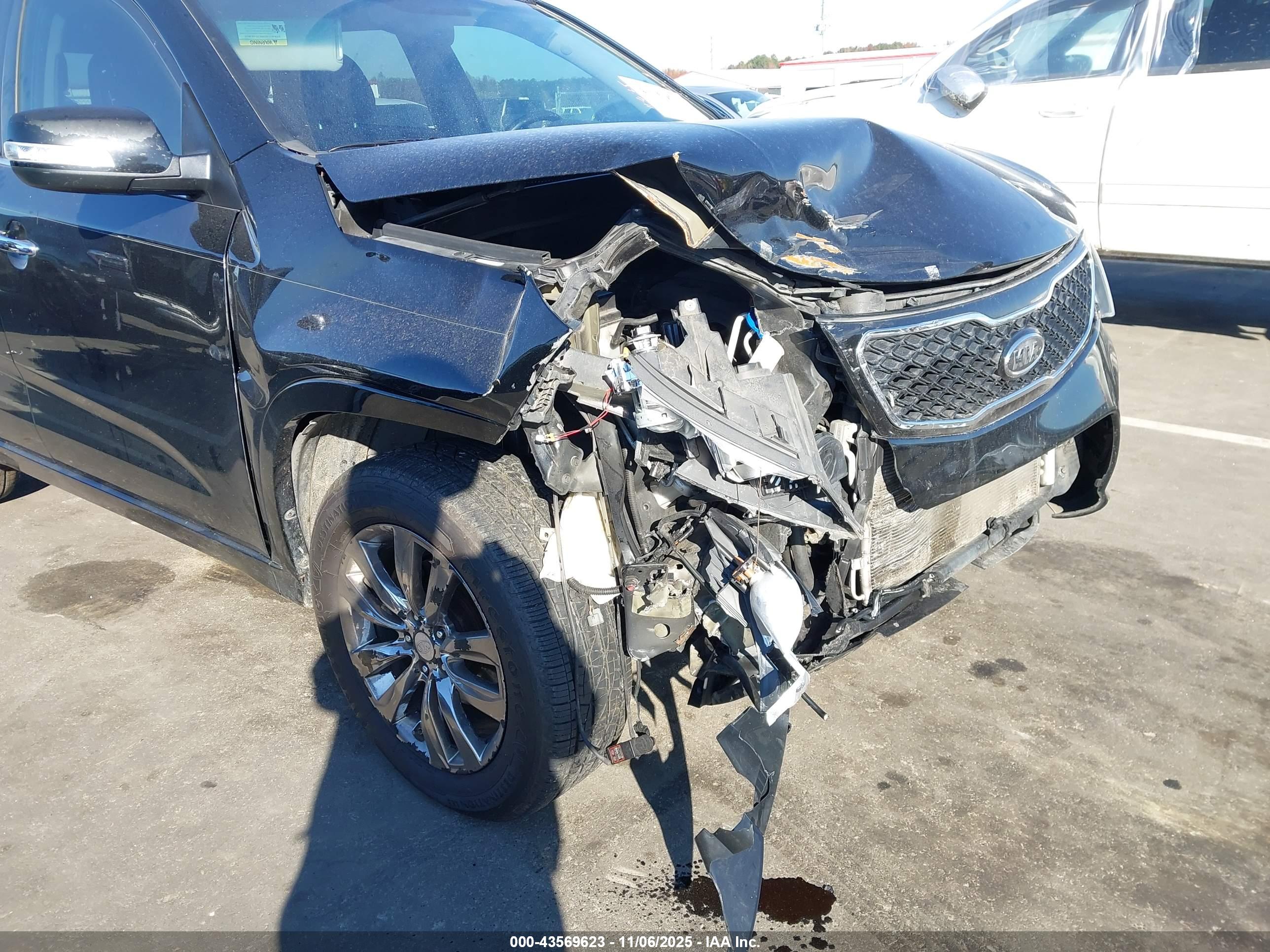 KIA SORENTO image 6