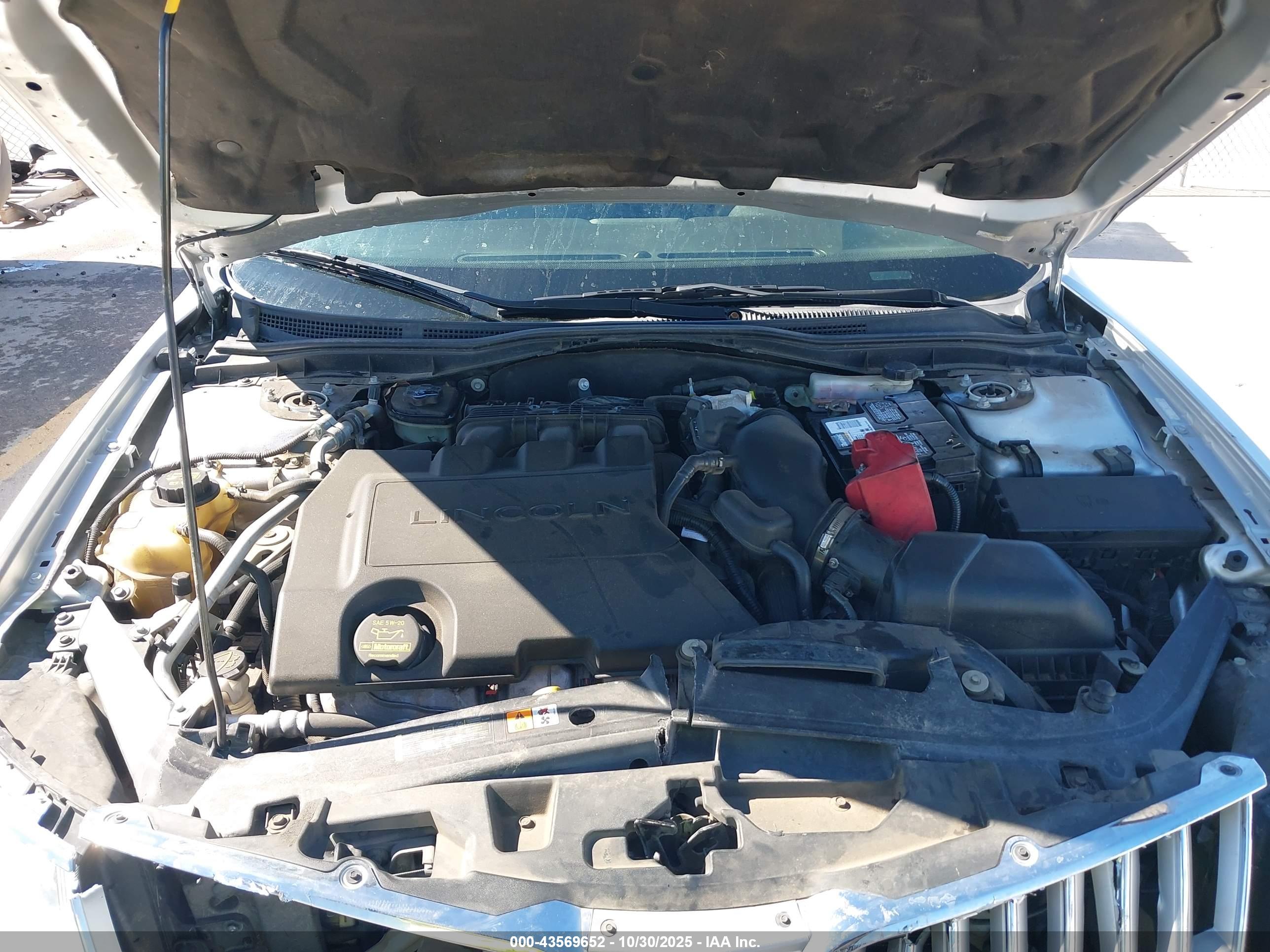 LINCOLN MKZ image 10