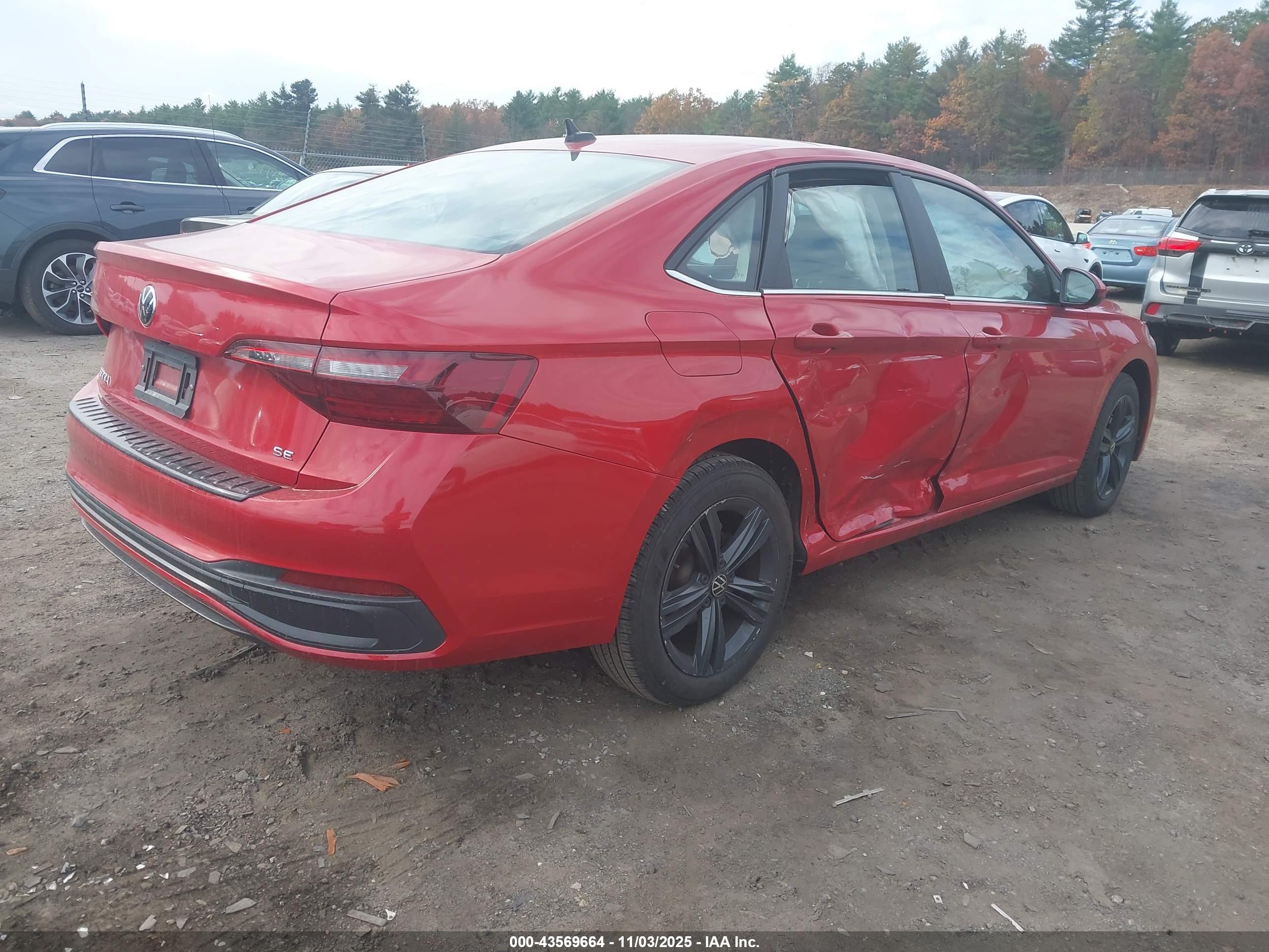 VOLKSWAGEN JETTA image 4