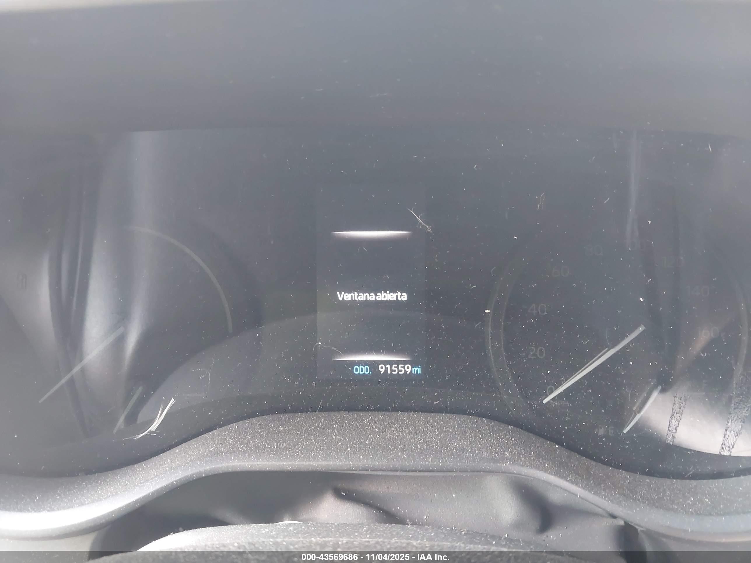 TOYOTA SIENNA image 7