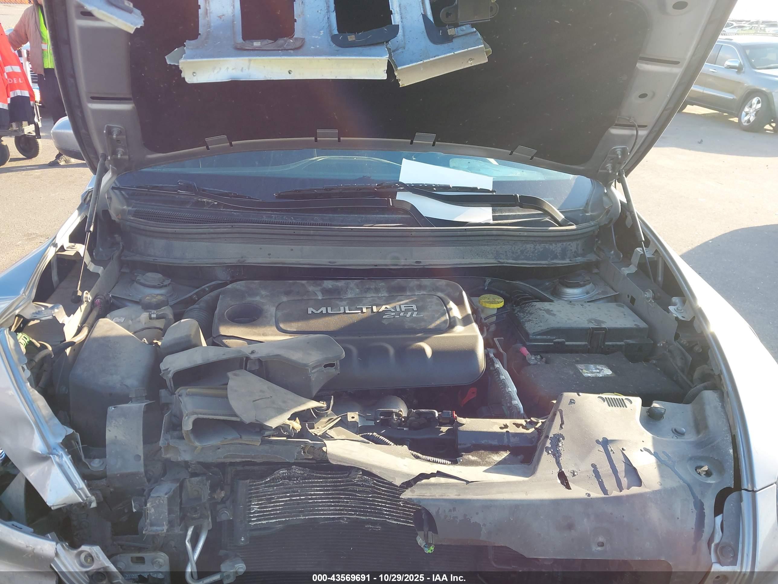 JEEP CHEROKEE image 10