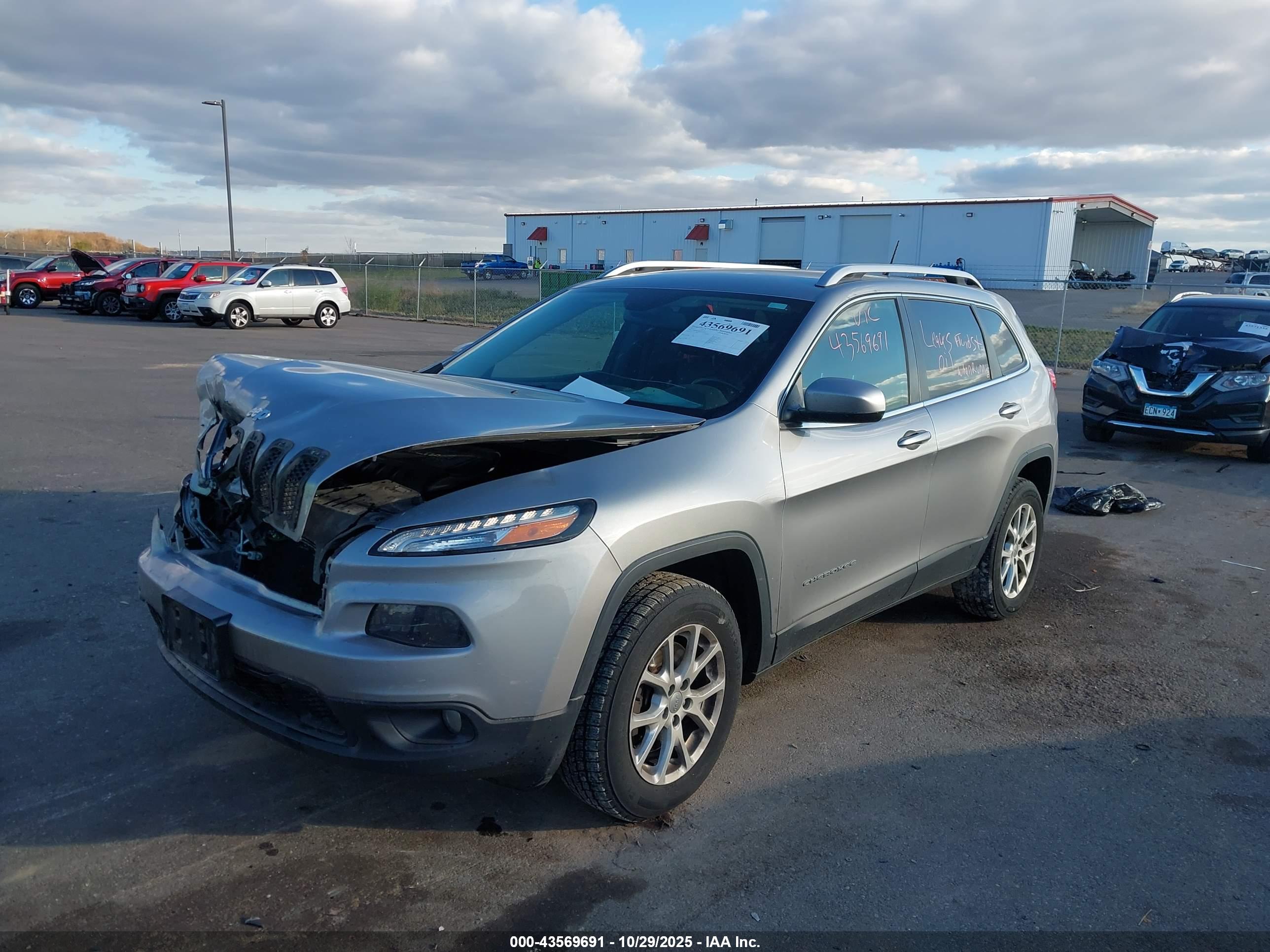 JEEP CHEROKEE image 2