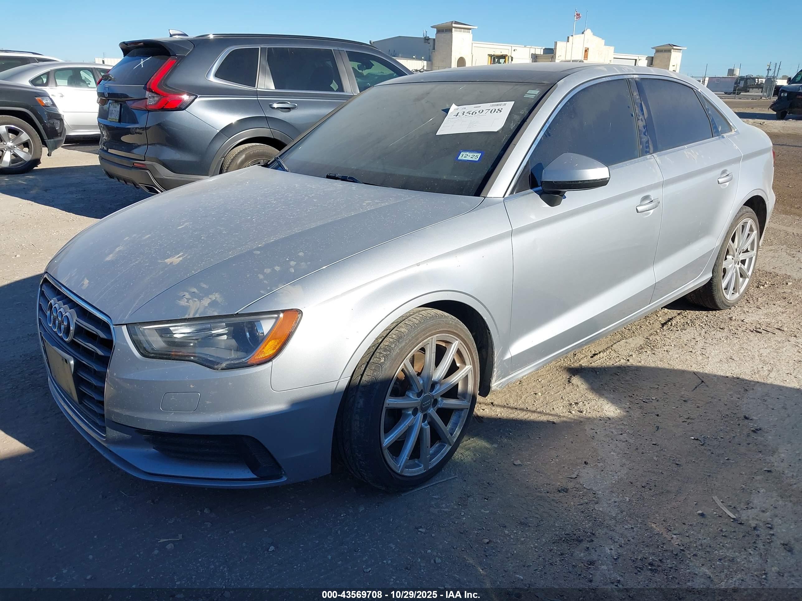 AUDI A3 image 2