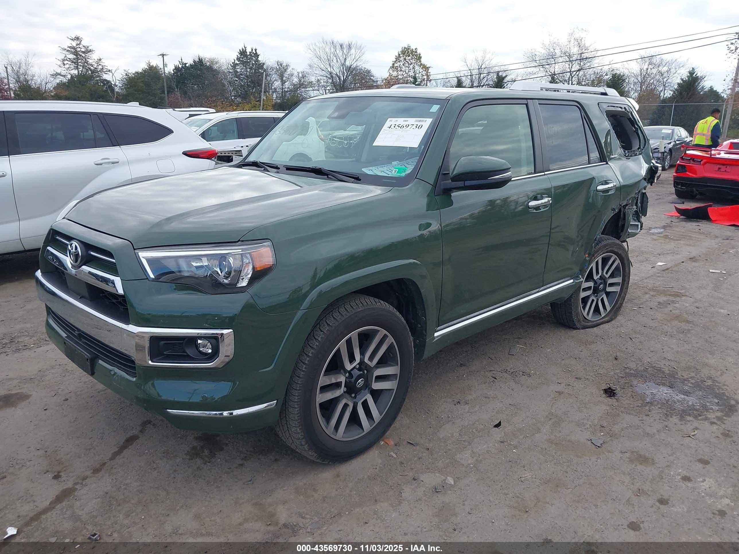 TOYOTA 4RUNNER image 2