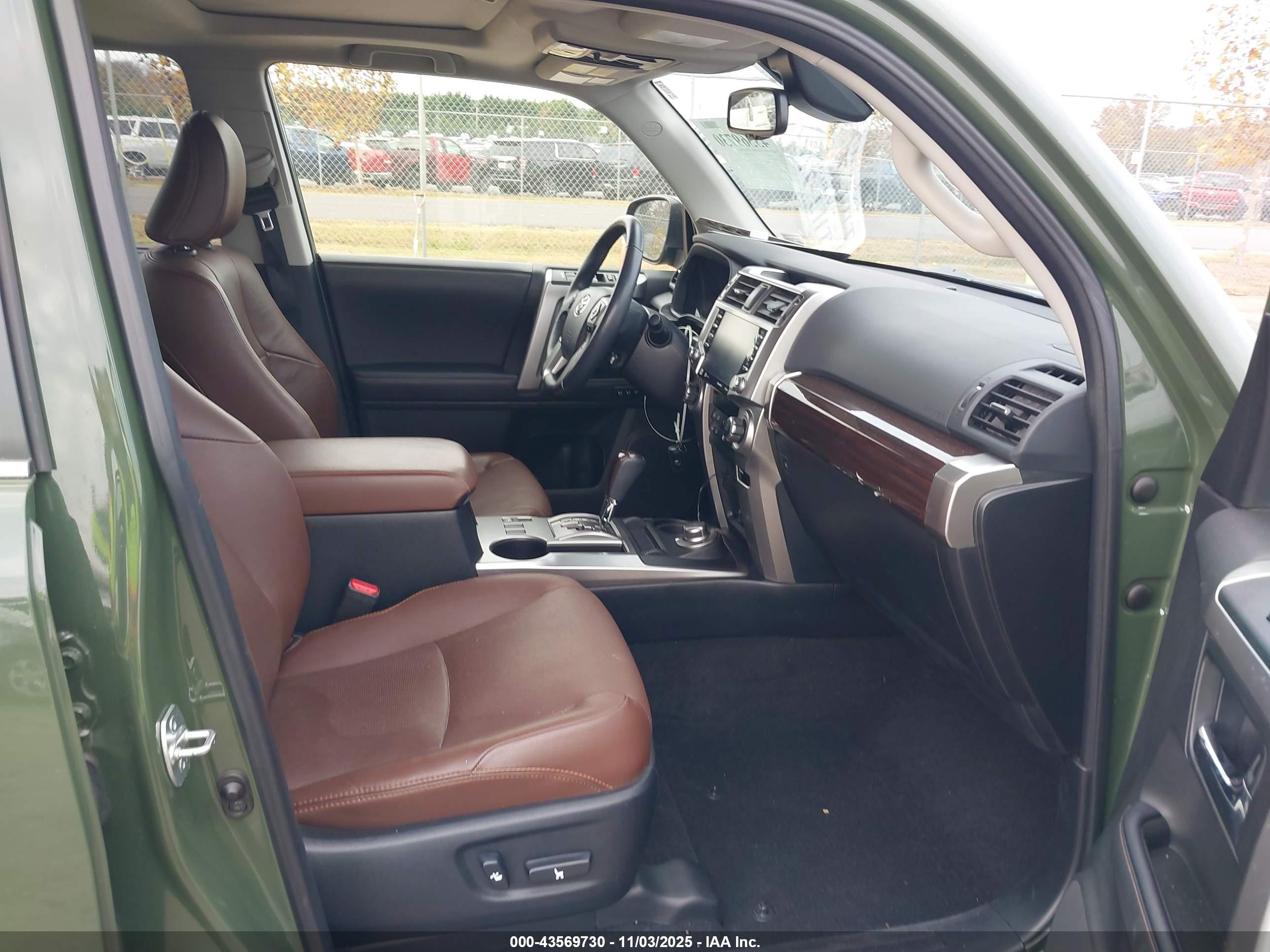 TOYOTA 4RUNNER image 5