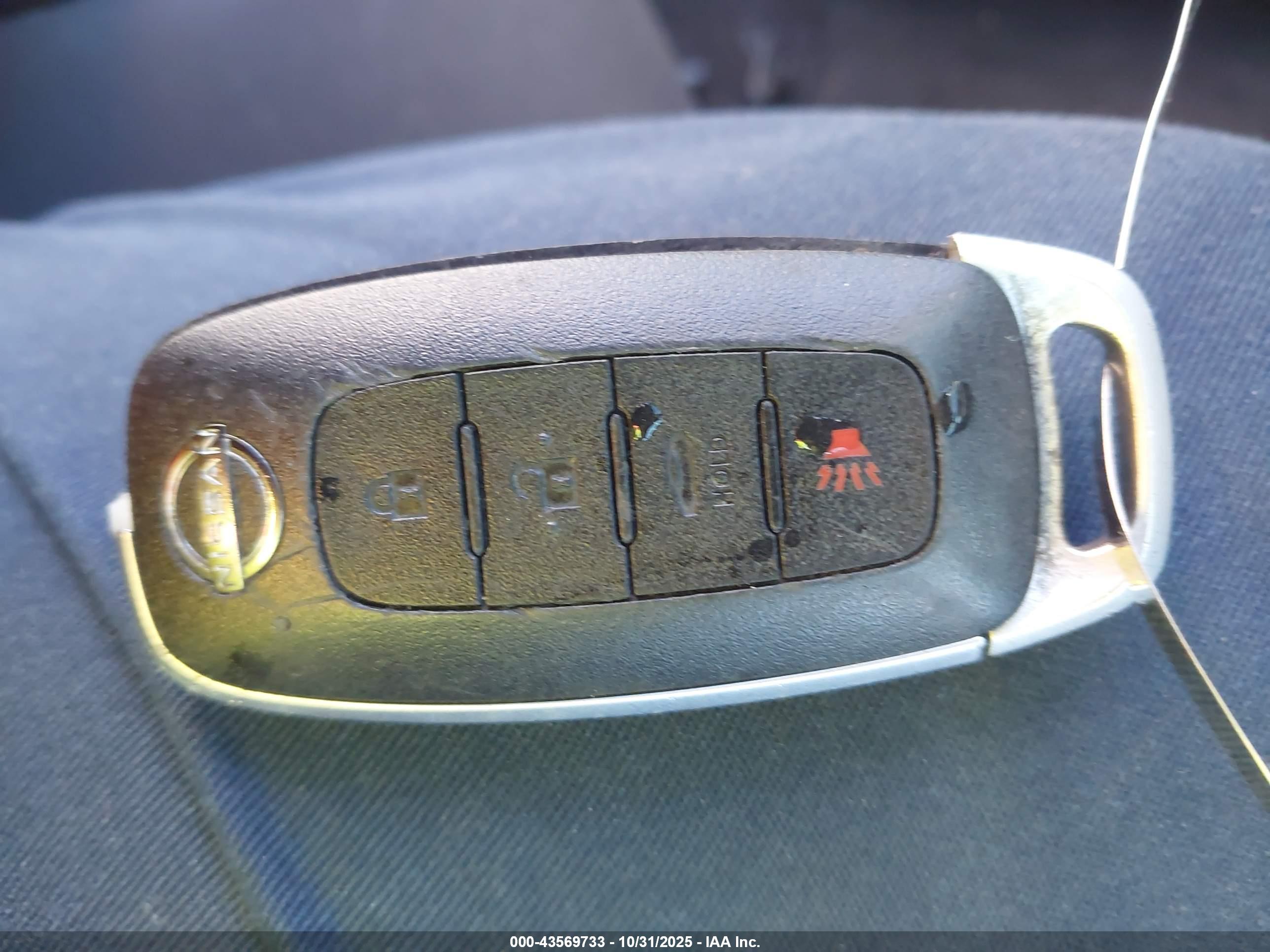 NISSAN SENTRA image 11