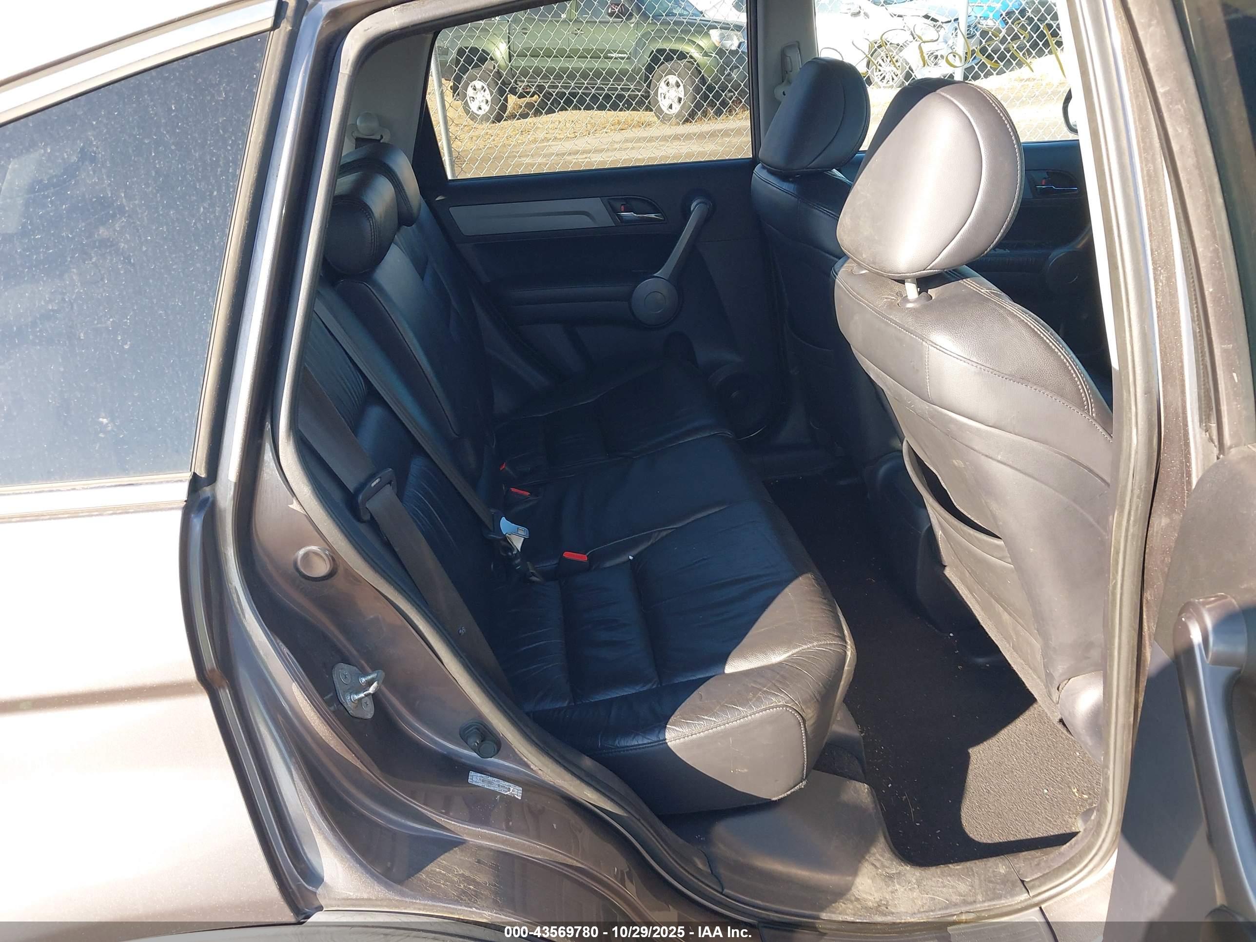 HONDA CR-V image 8