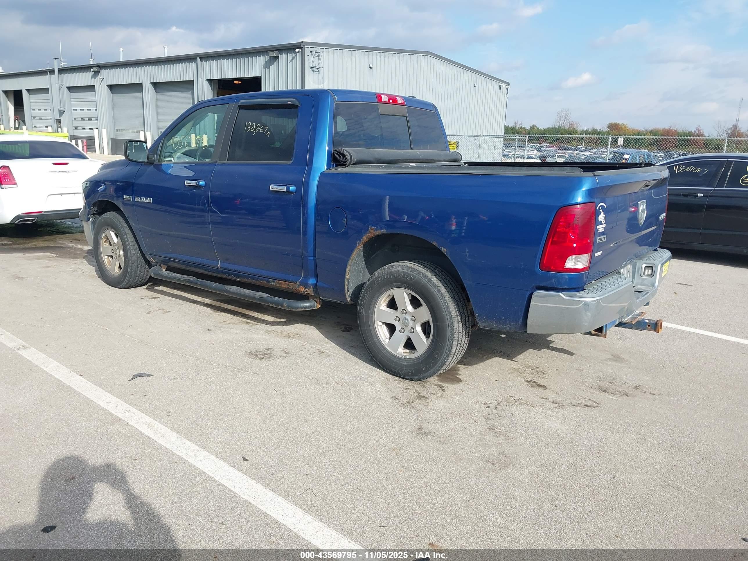DODGE RAM image 3