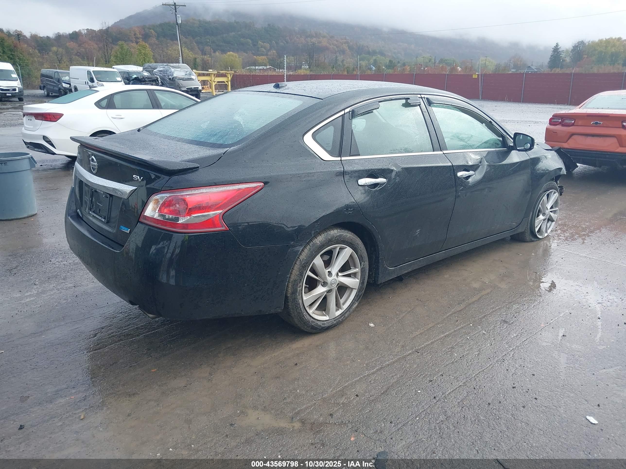 NISSAN ALTIMA image 4