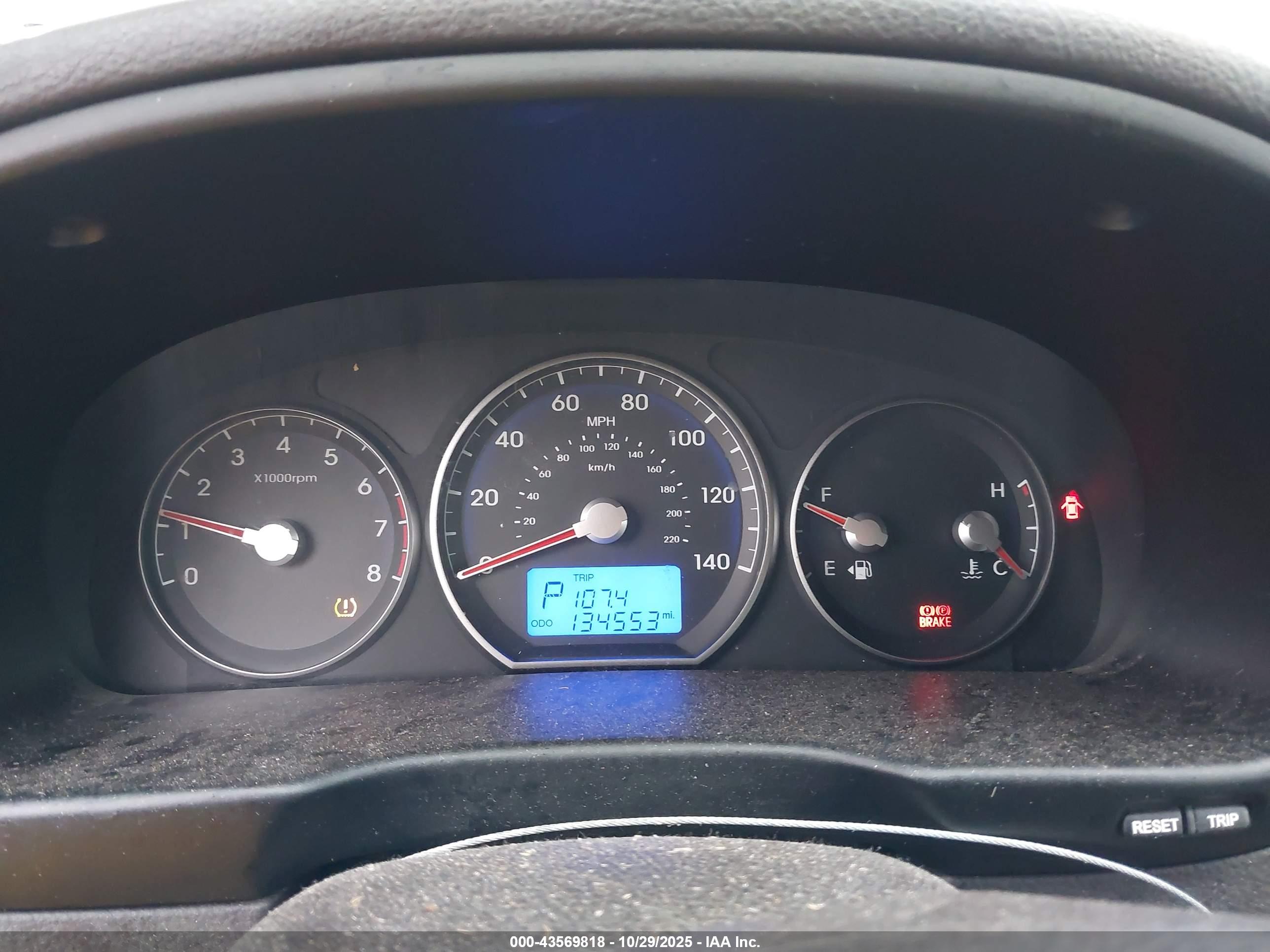 HYUNDAI SANTA image 7