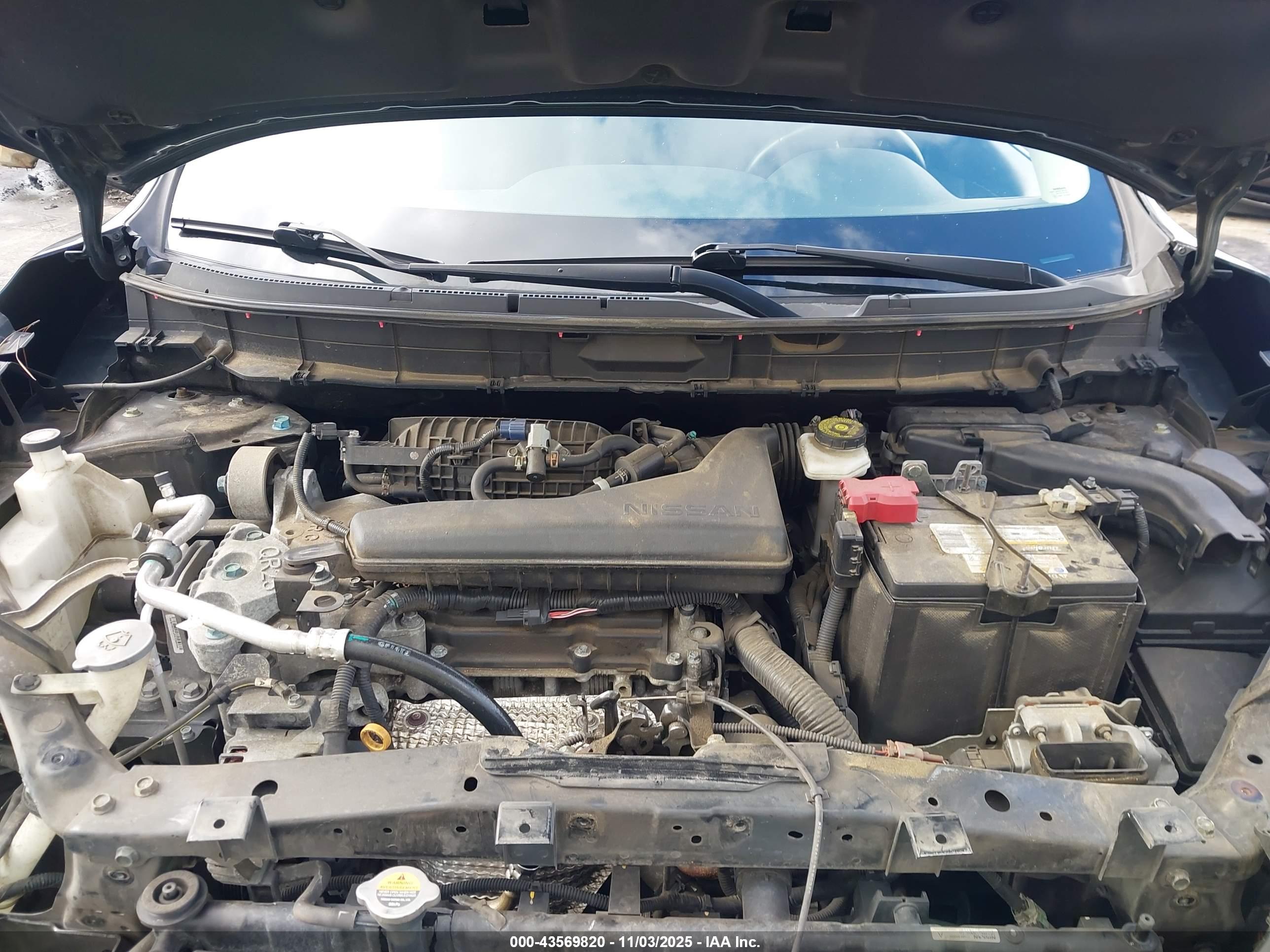 NISSAN ROGUE image 10