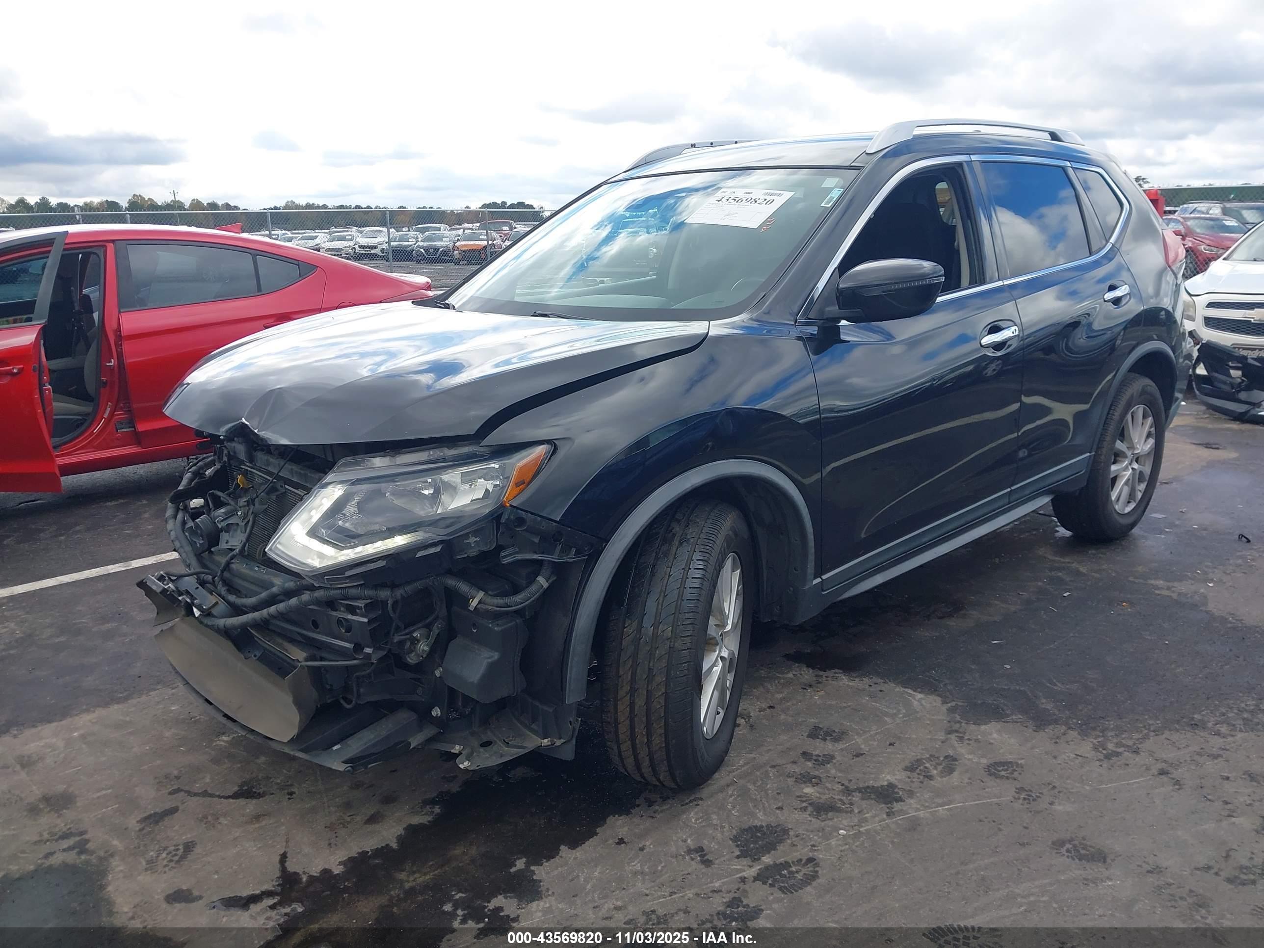 NISSAN ROGUE image 2