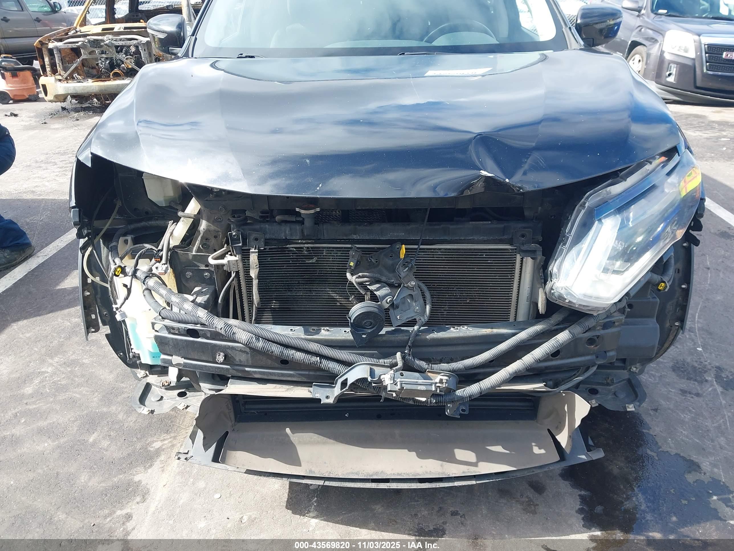 NISSAN ROGUE image 6