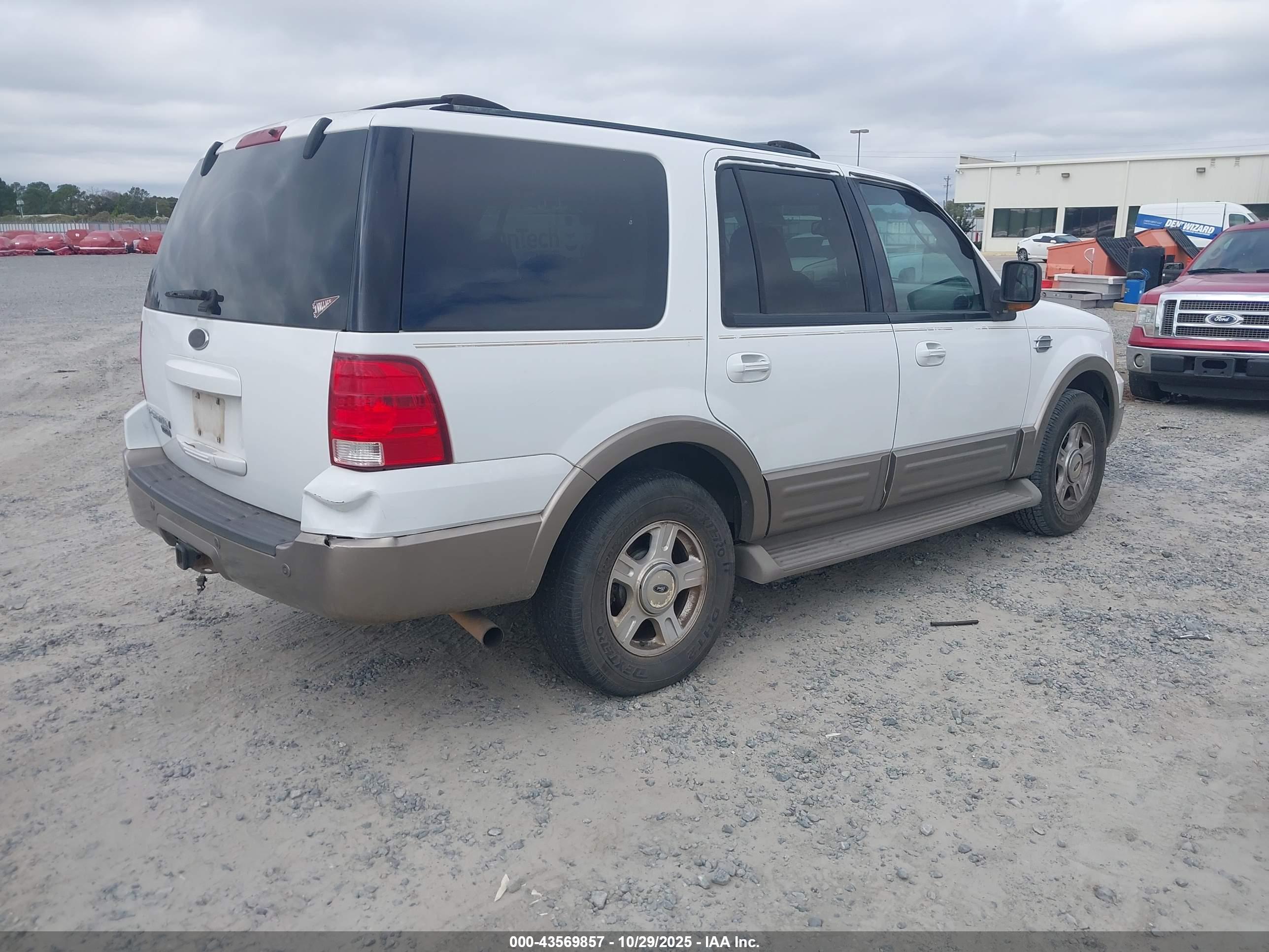 FORD EXPEDITION image 4
