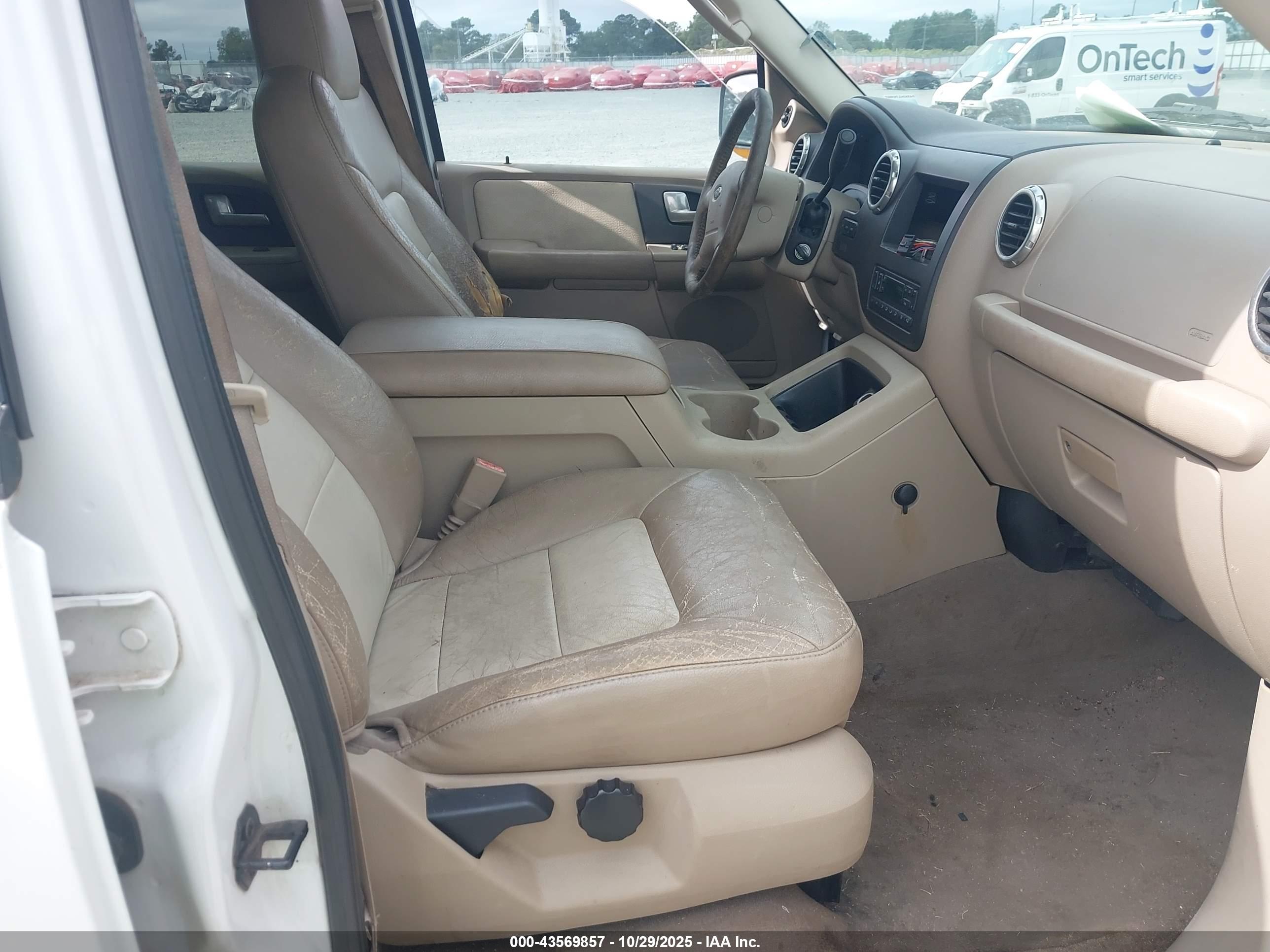 FORD EXPEDITION image 5