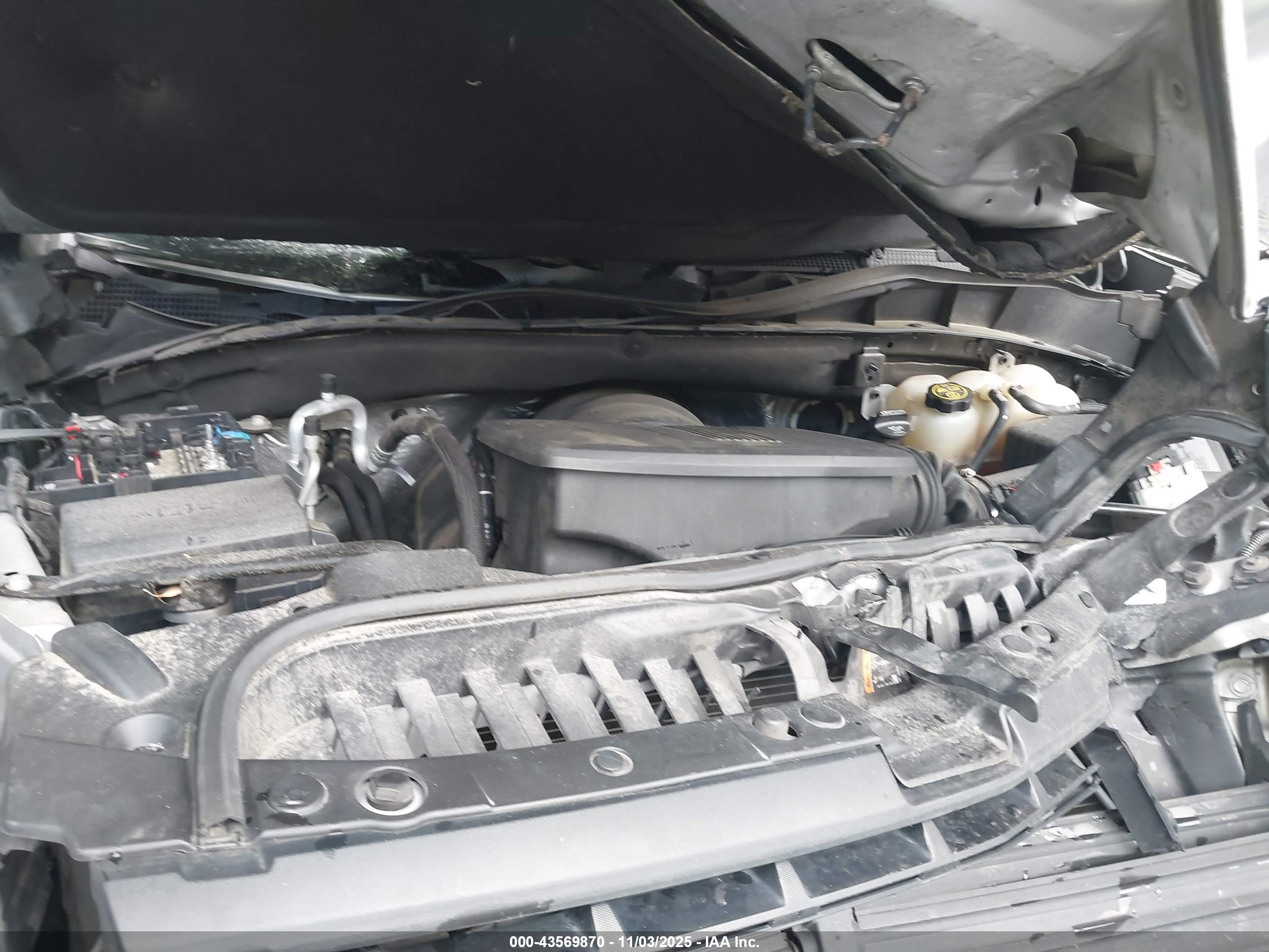 CHEVROLET SILVERADO image 10