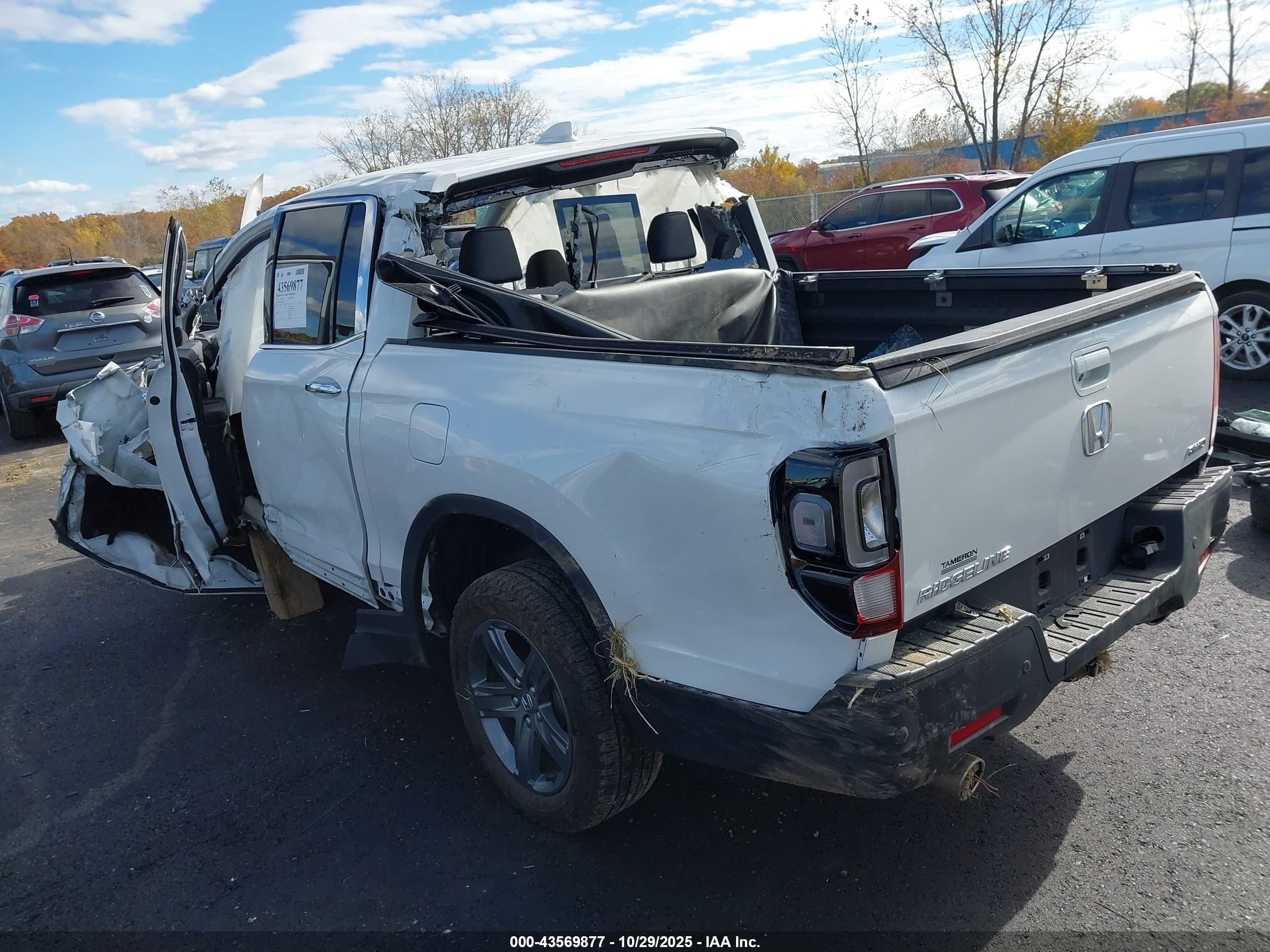 HONDA RIDGELINE image 3