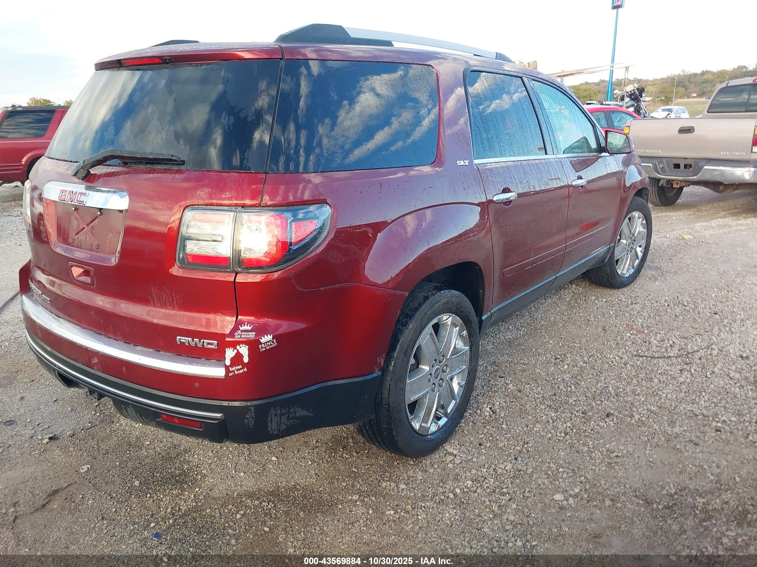 GMC ACADIA image 4