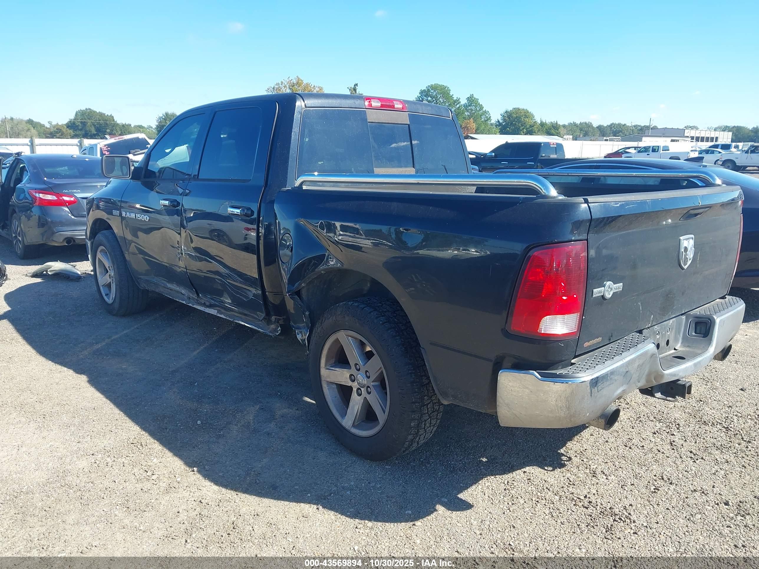 RAM 1500 image 3