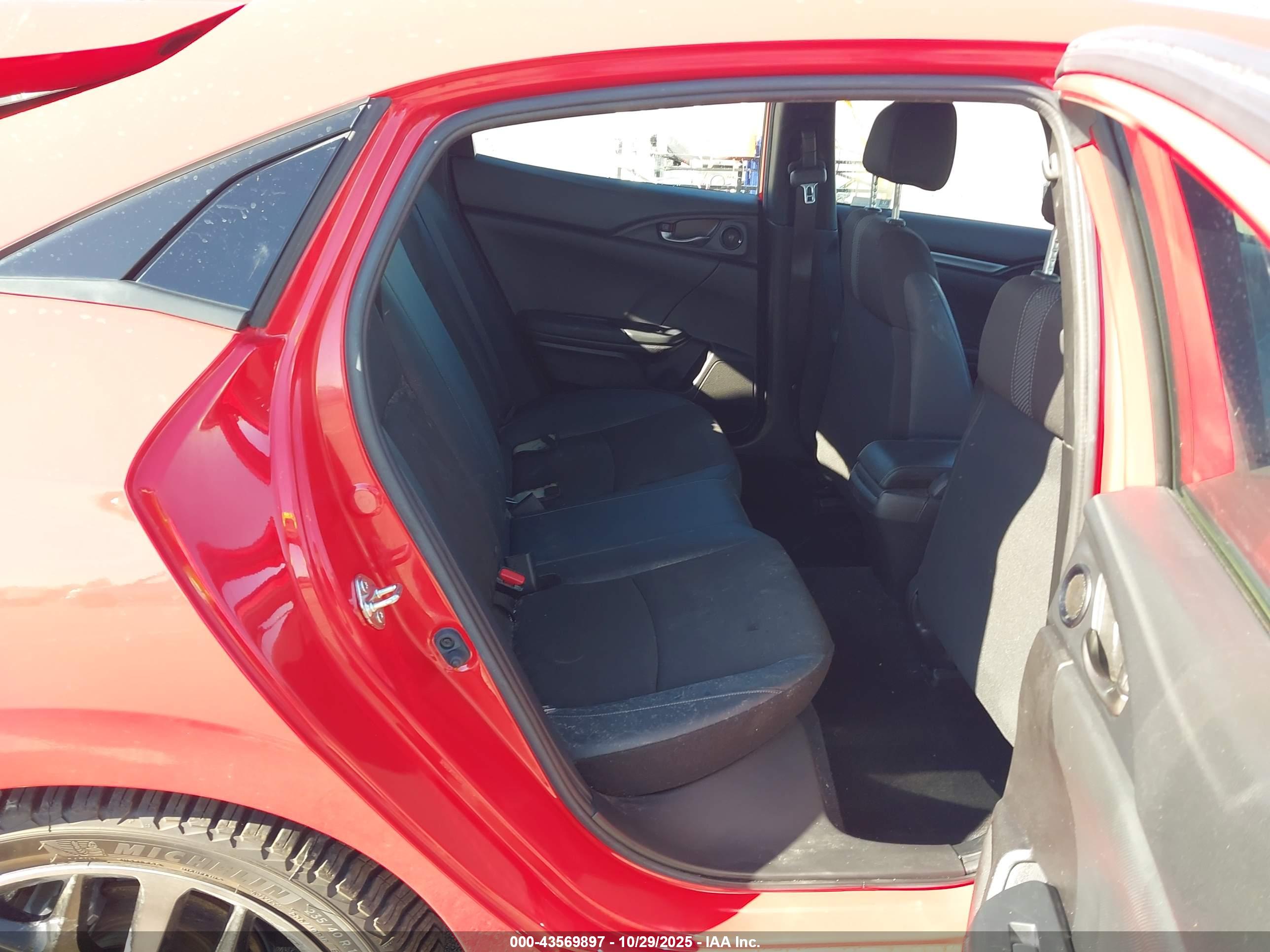 HONDA CIVIC image 8