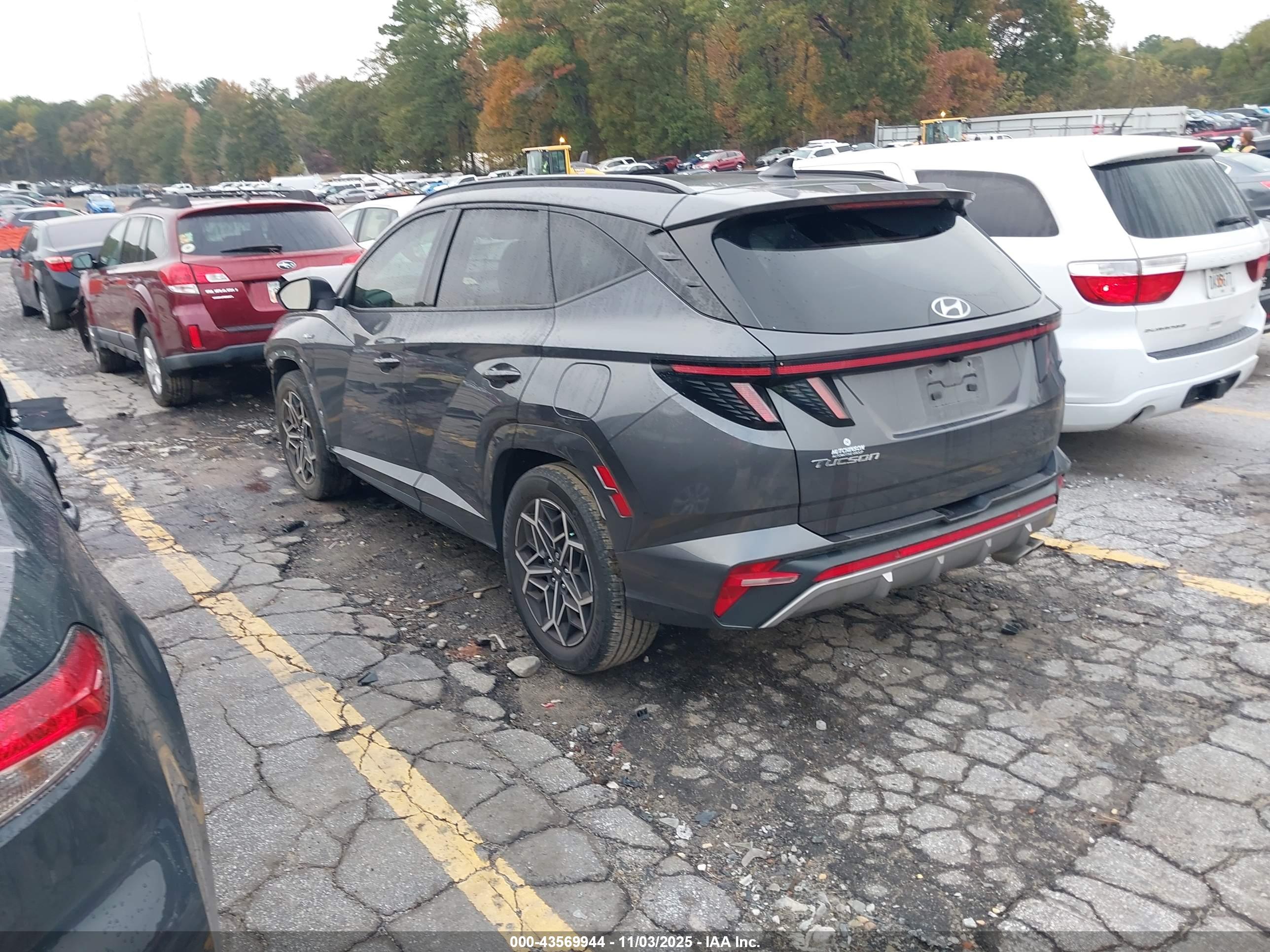 HYUNDAI TUCSON image 3