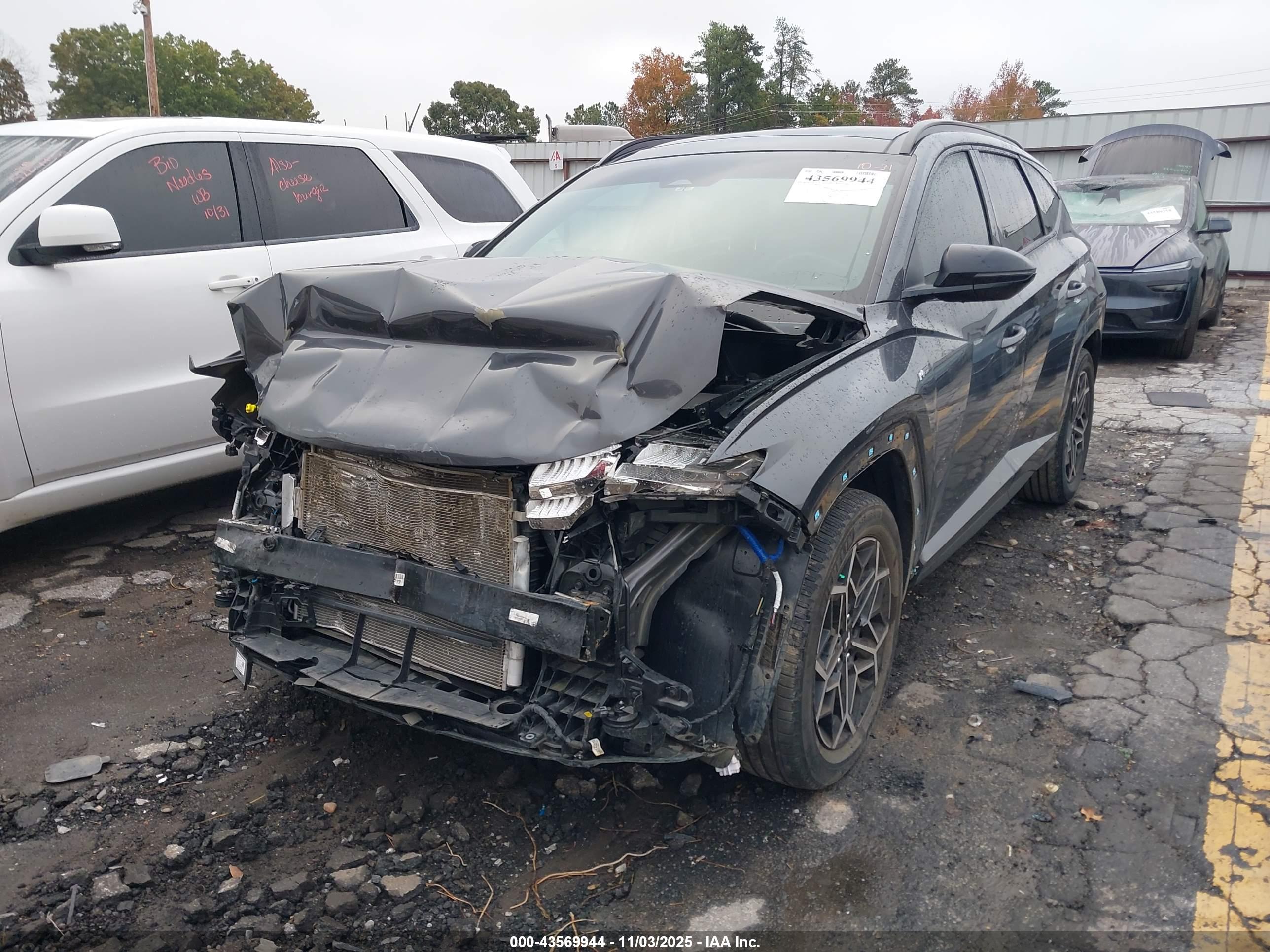HYUNDAI TUCSON image 6