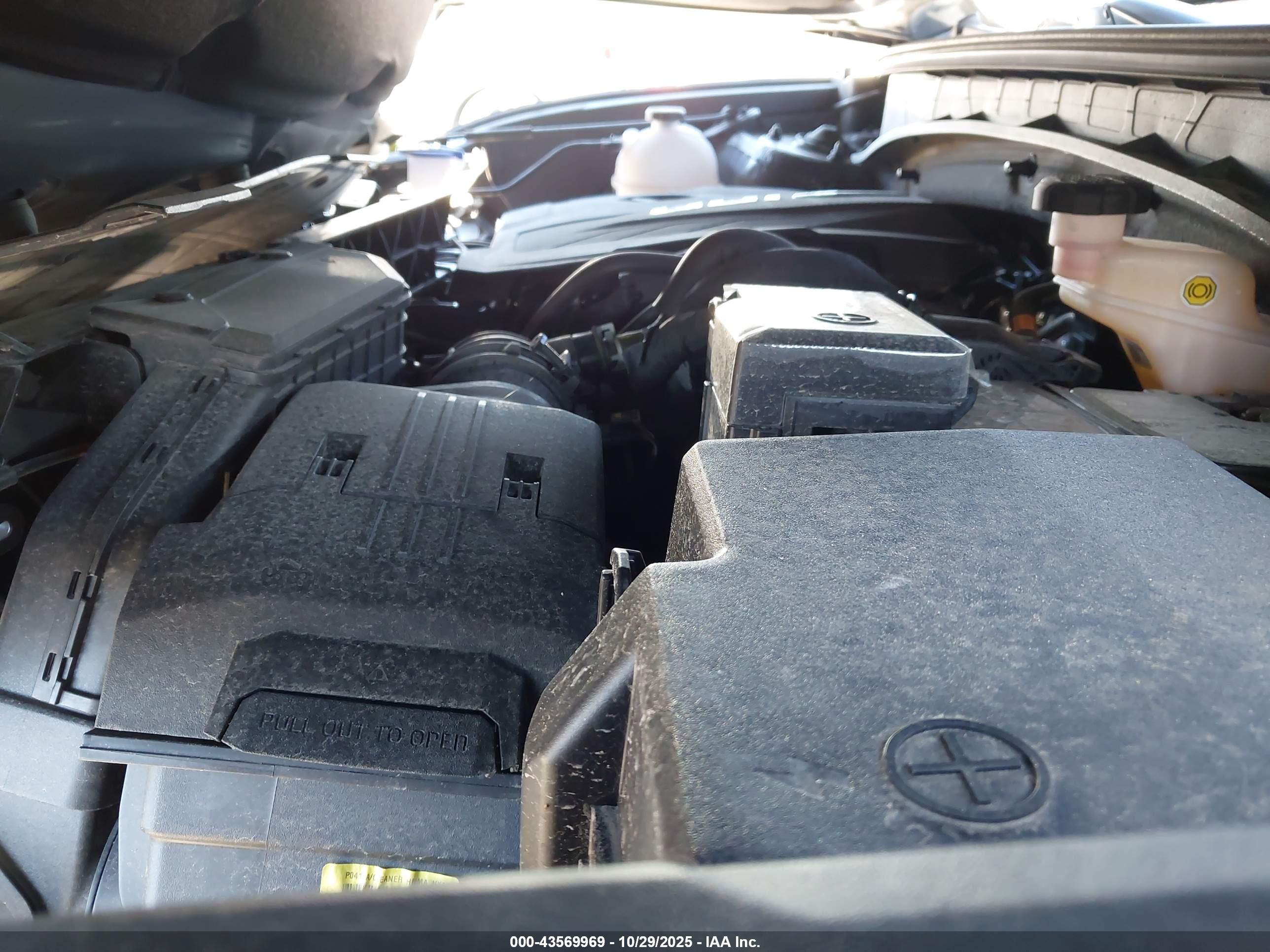 HYUNDAI TUCSON image 10