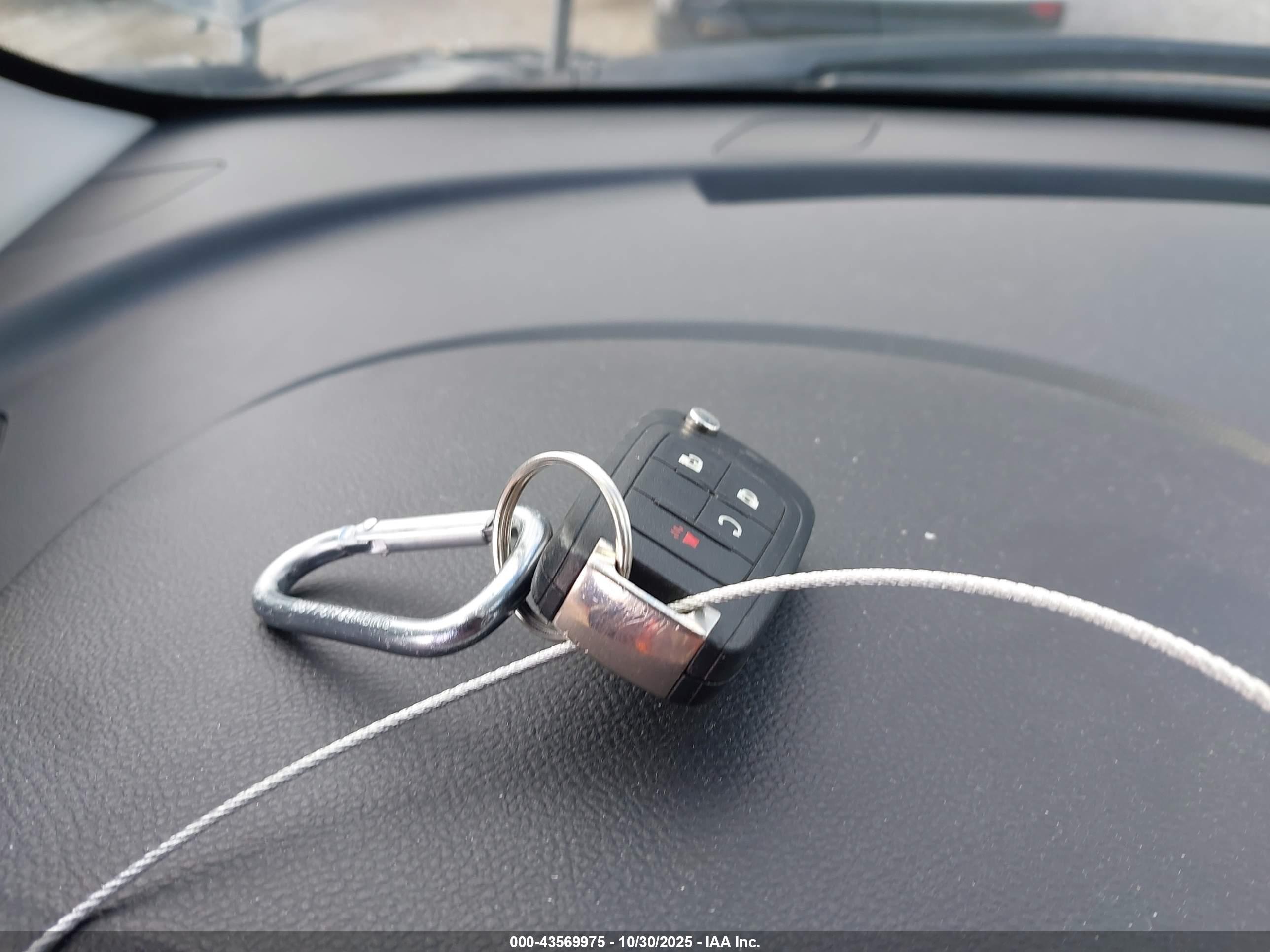 CHEVROLET EQUINOX image 11