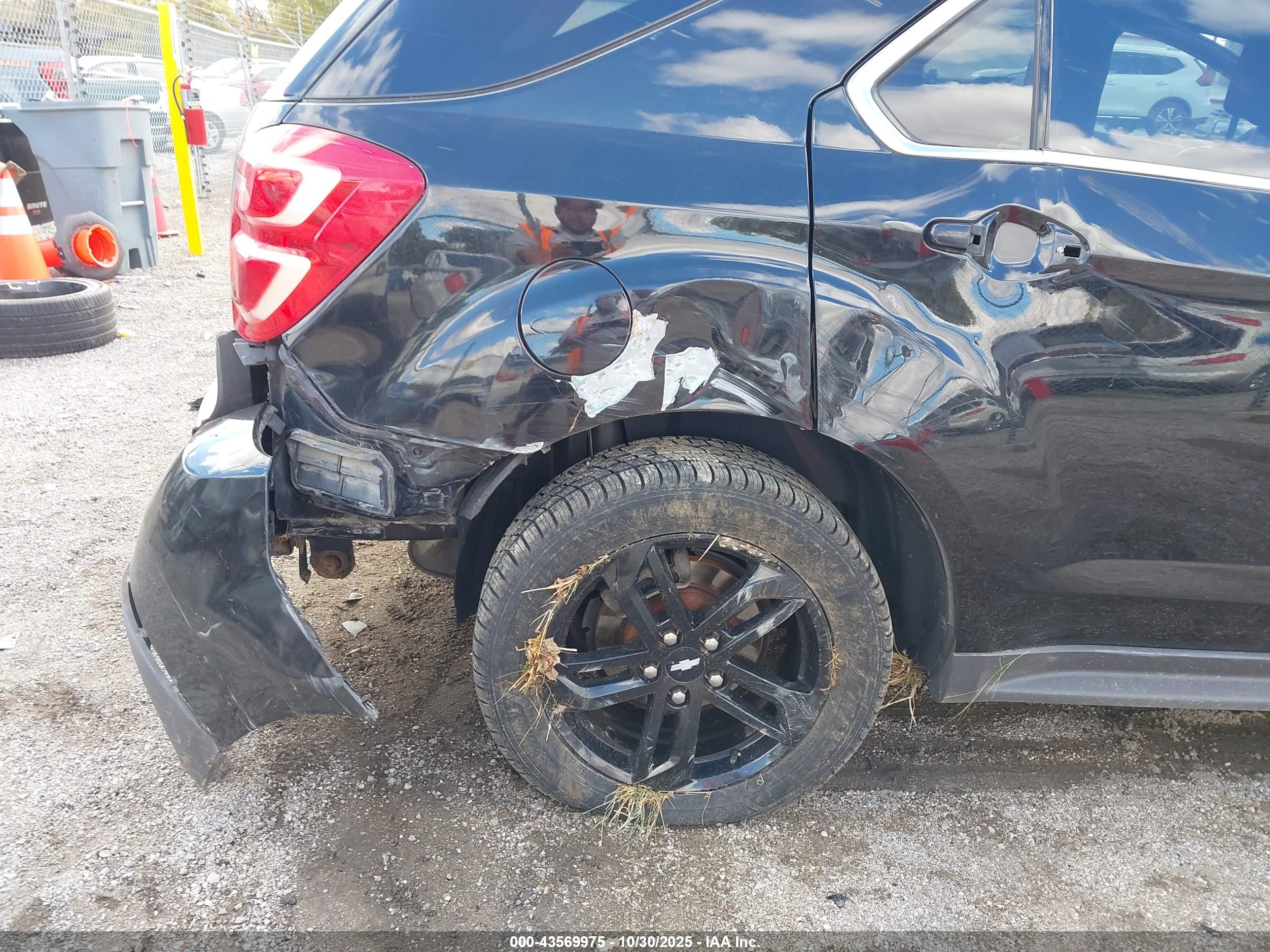 CHEVROLET EQUINOX image 6