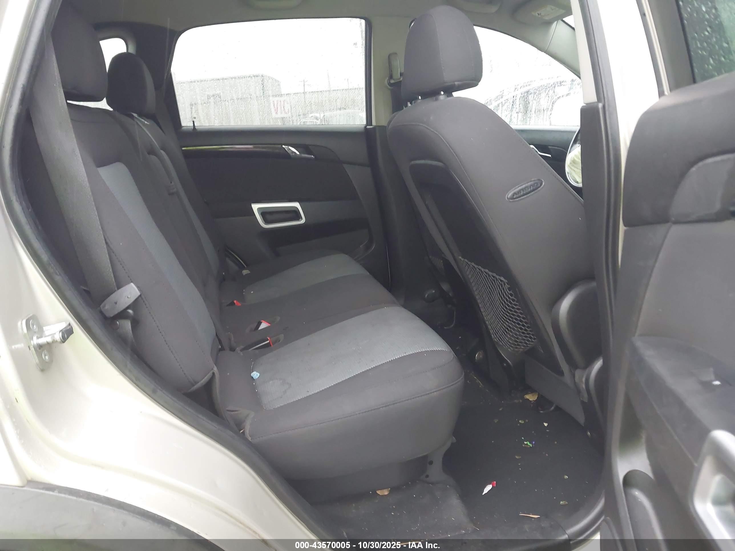 CHEVROLET CAPTIVA image 8
