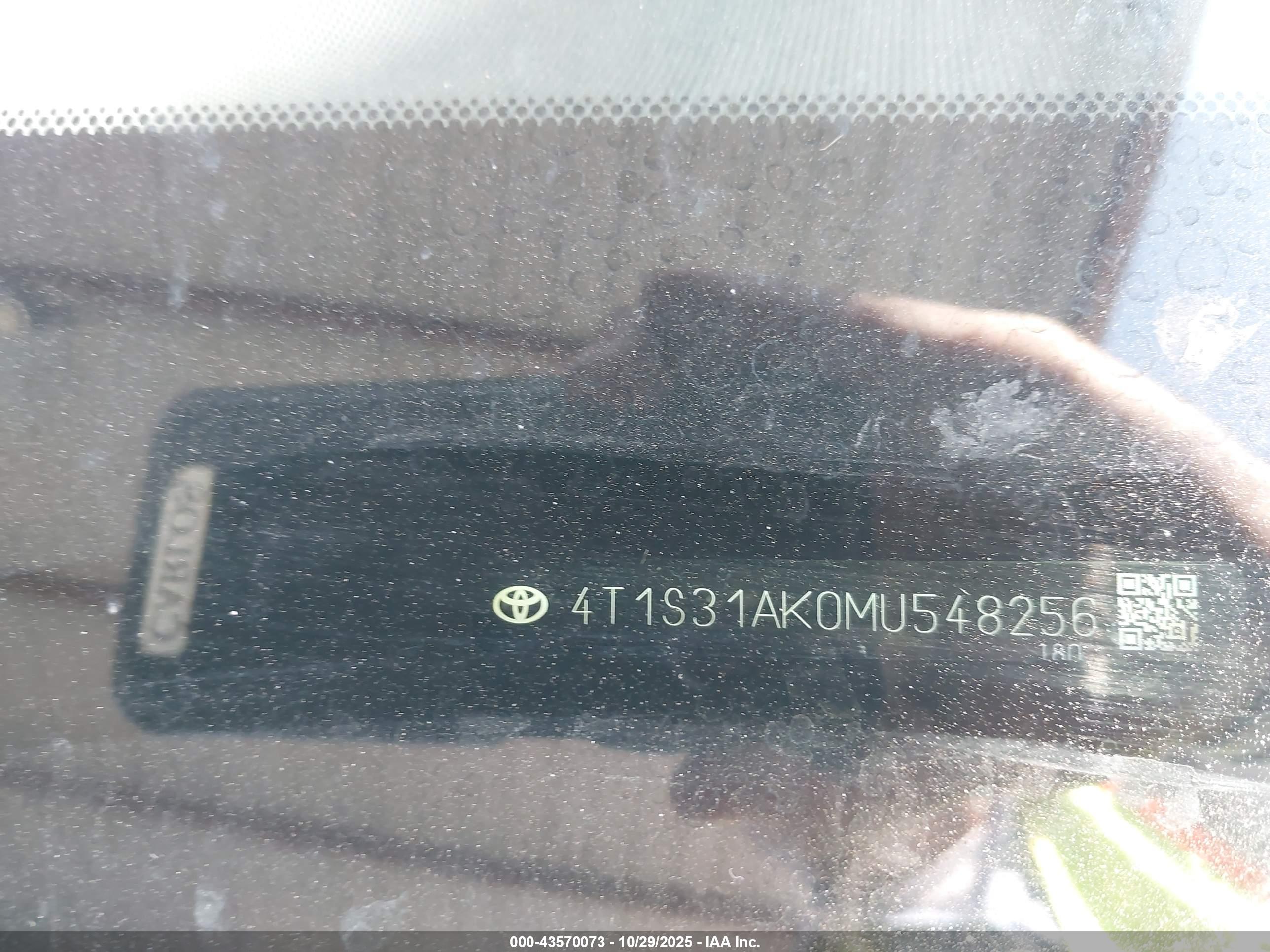 TOYOTA CAMRY image 9