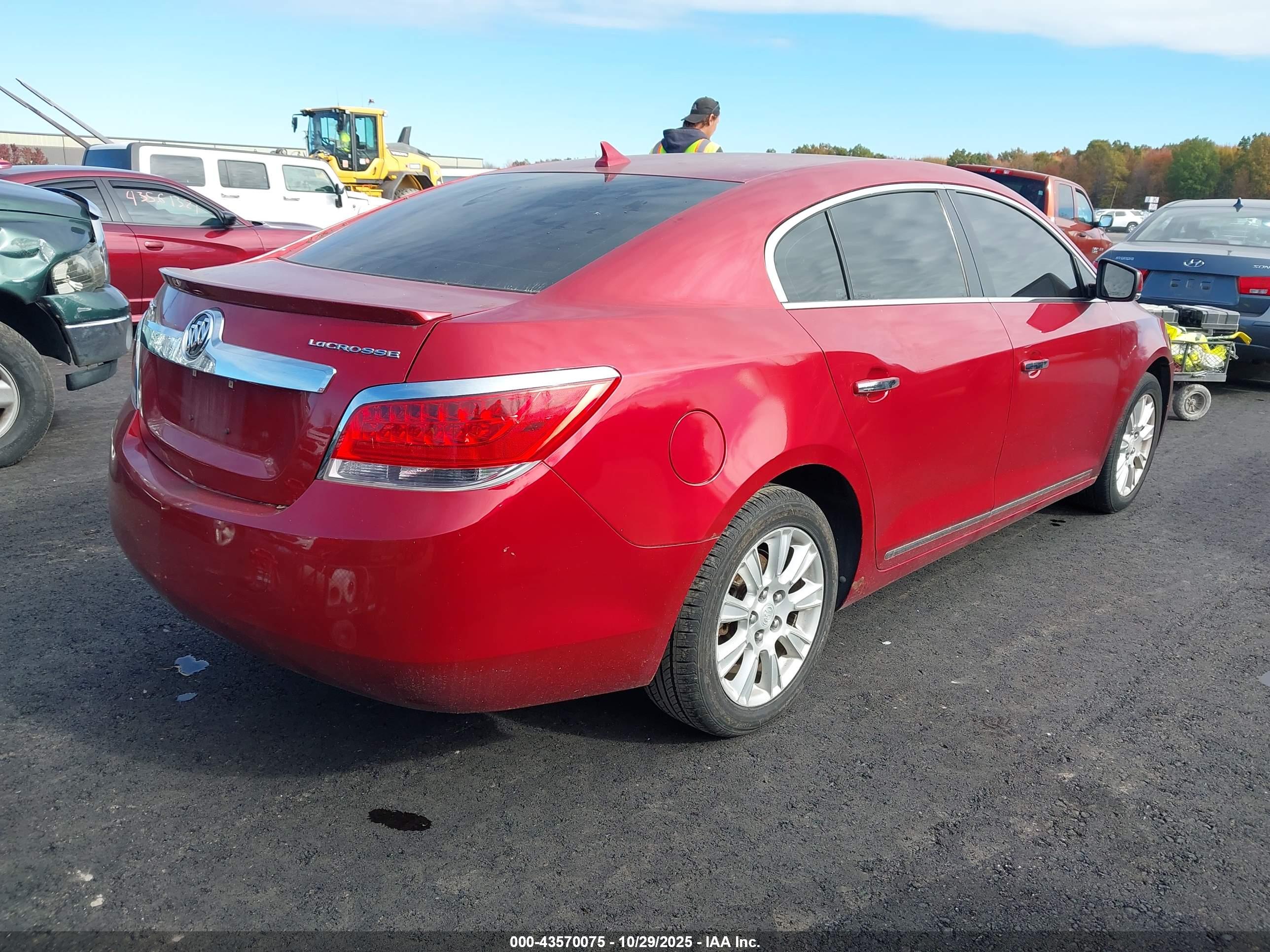 BUICK LACROSSE image 4