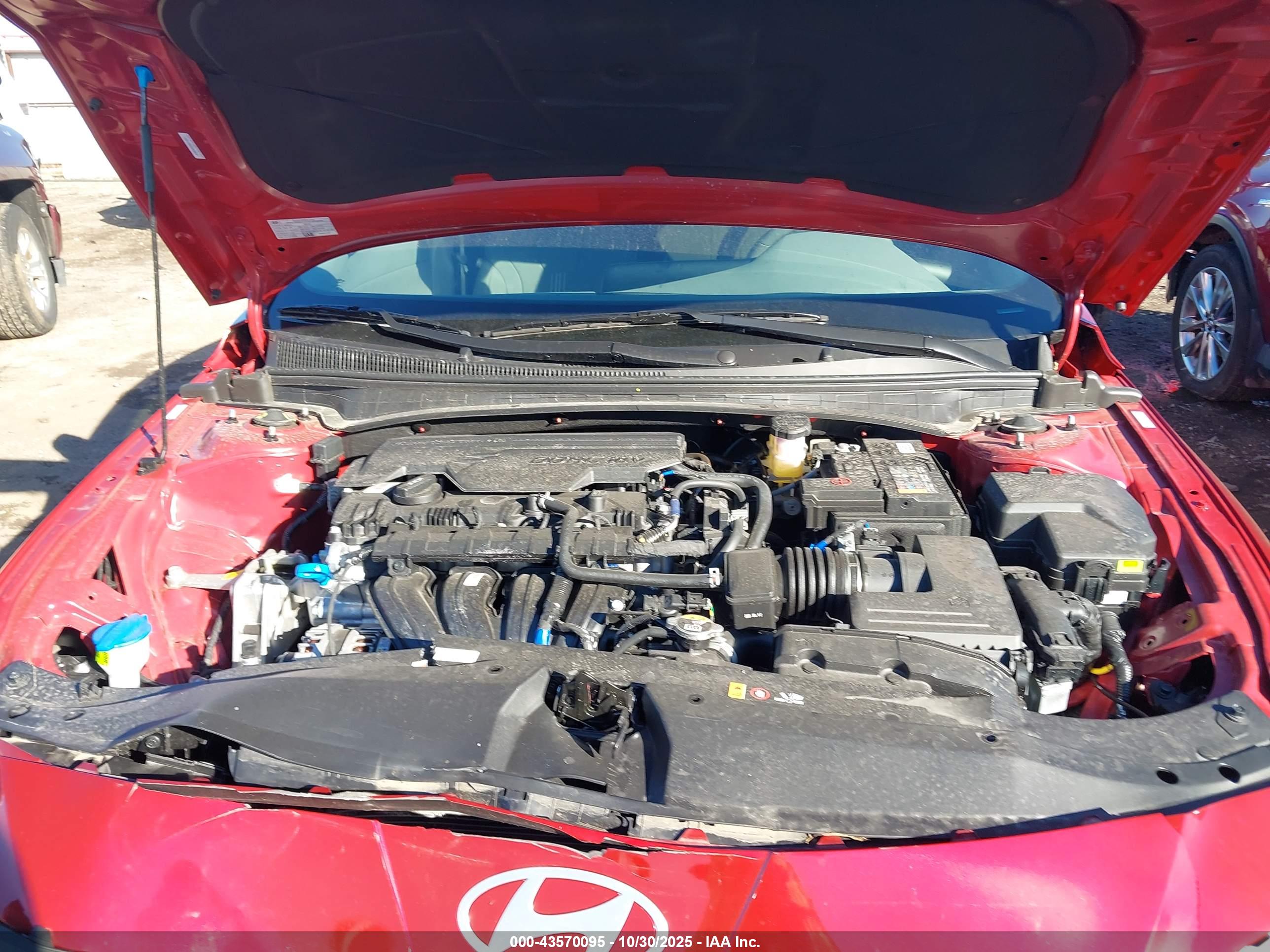 HYUNDAI ELANTRA image 10