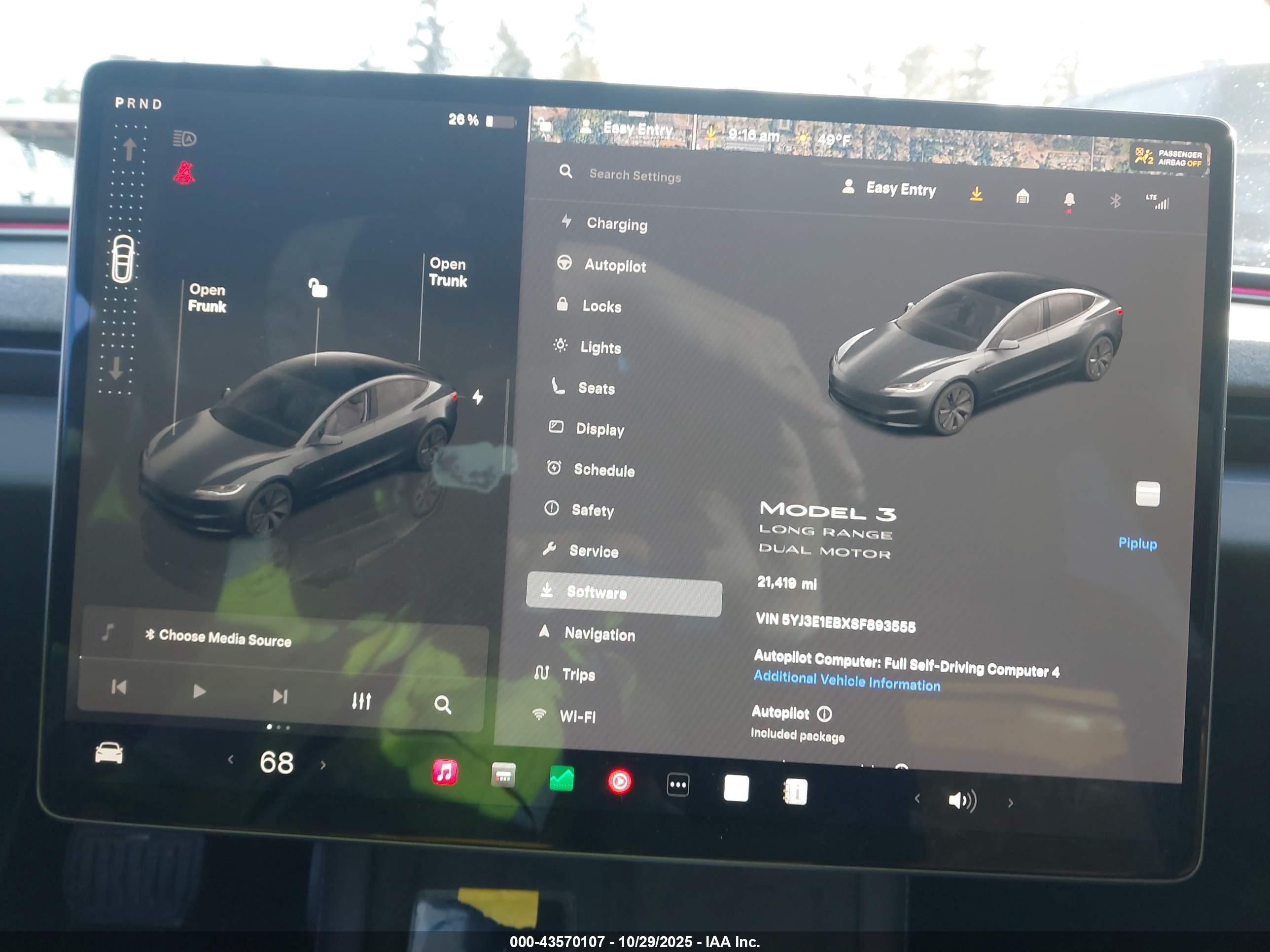 TESLA MODEL image 7